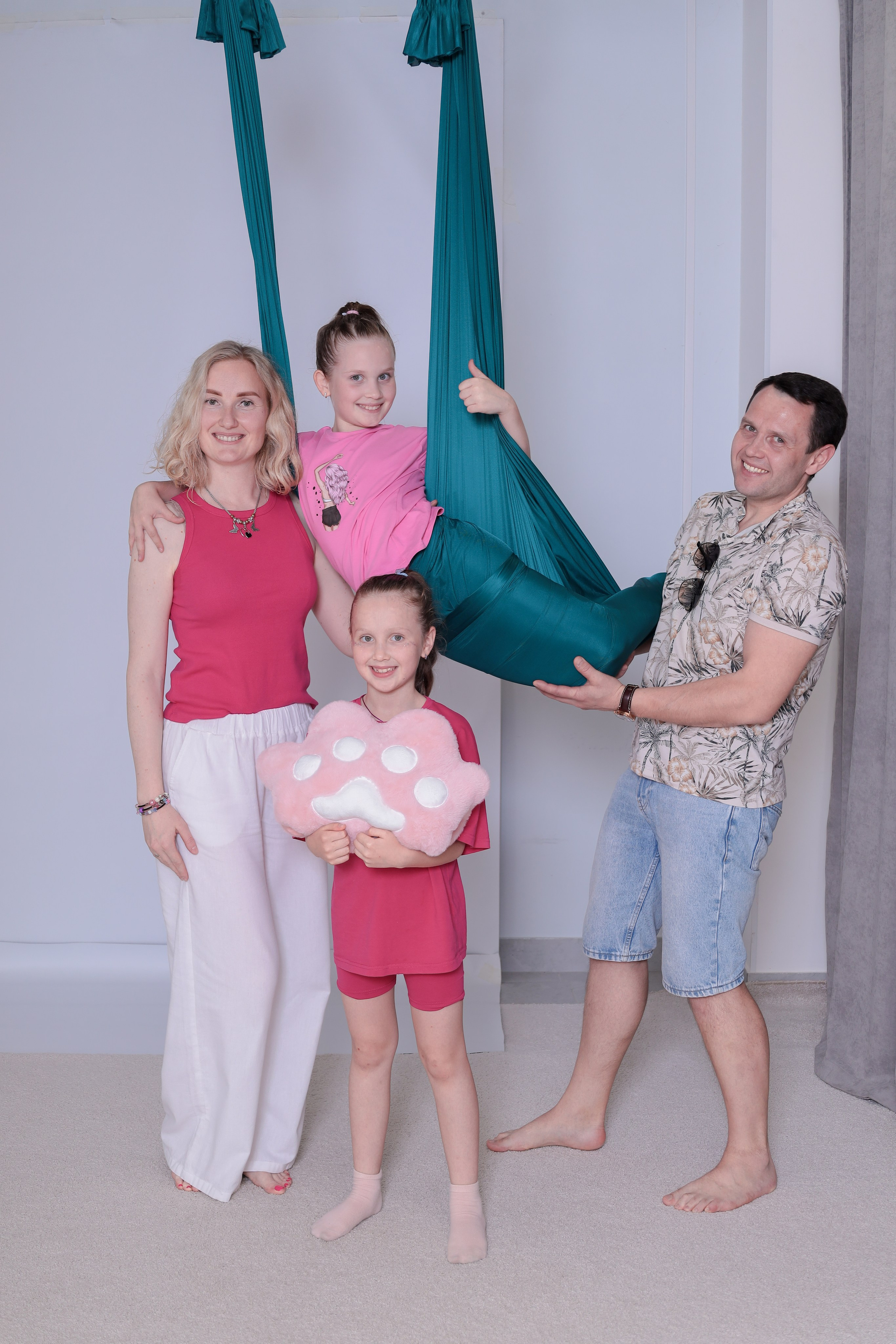 Детская аэройога. Фотограф Надршина Лилия