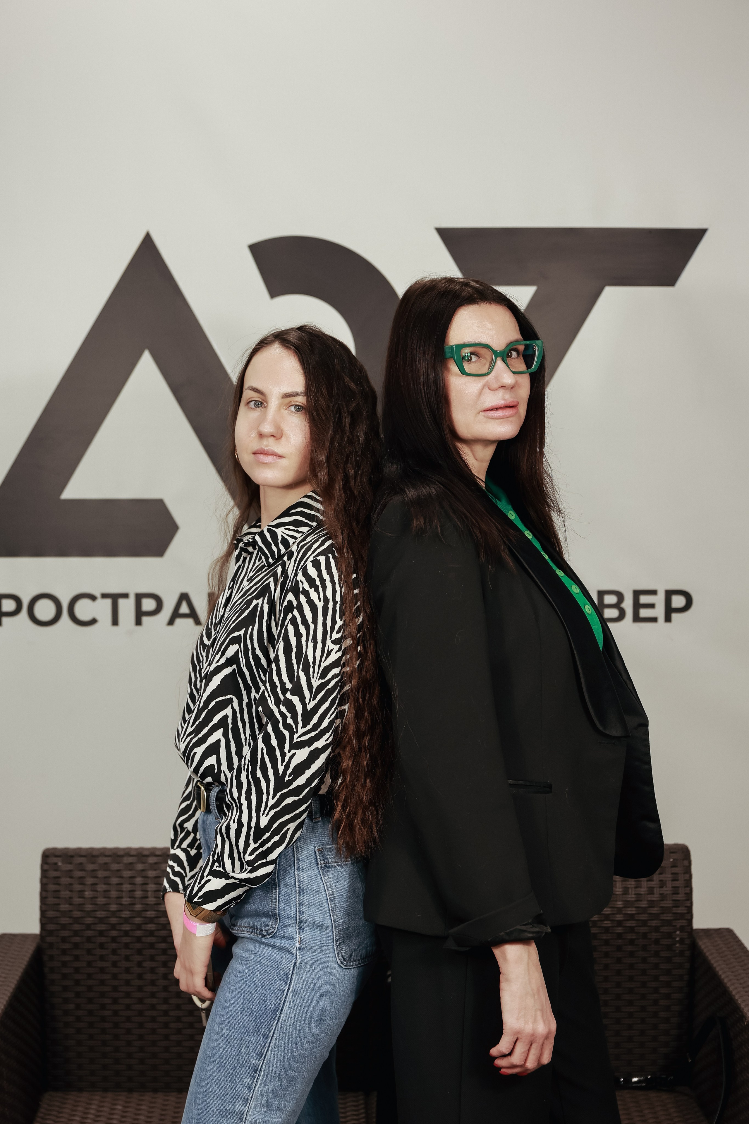 Репортажная фотосъёмка девятого Большого Женского Форума в Санкт-Петербурге. Профессиональный фотограф в Санкт-Петербурге Александр Волосенцев