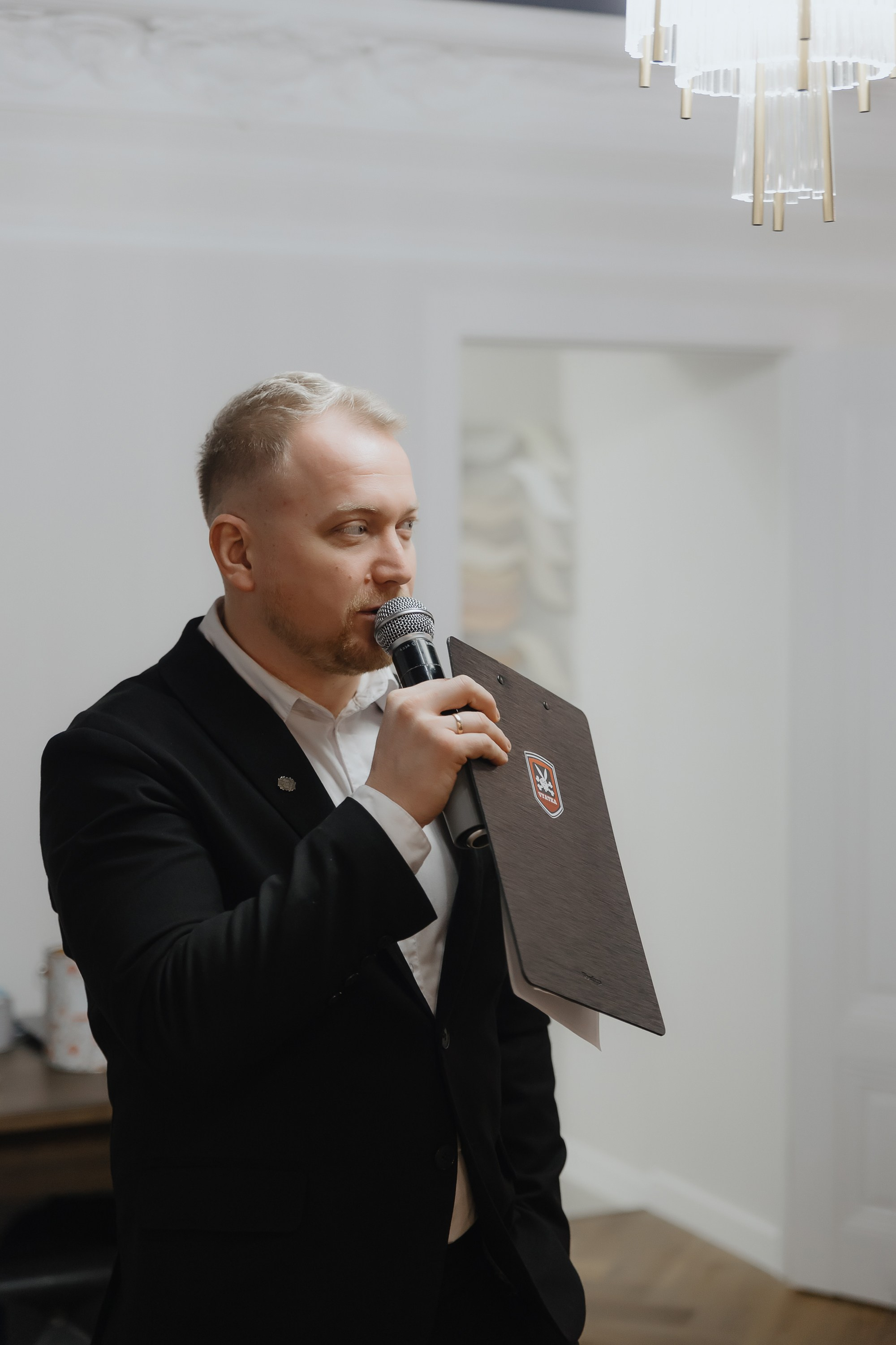 Открытие нового пространства интерьерного салона L. DECO в феврале 2025. L. Deco интерьерный салон. Краски/обои/лепной декор