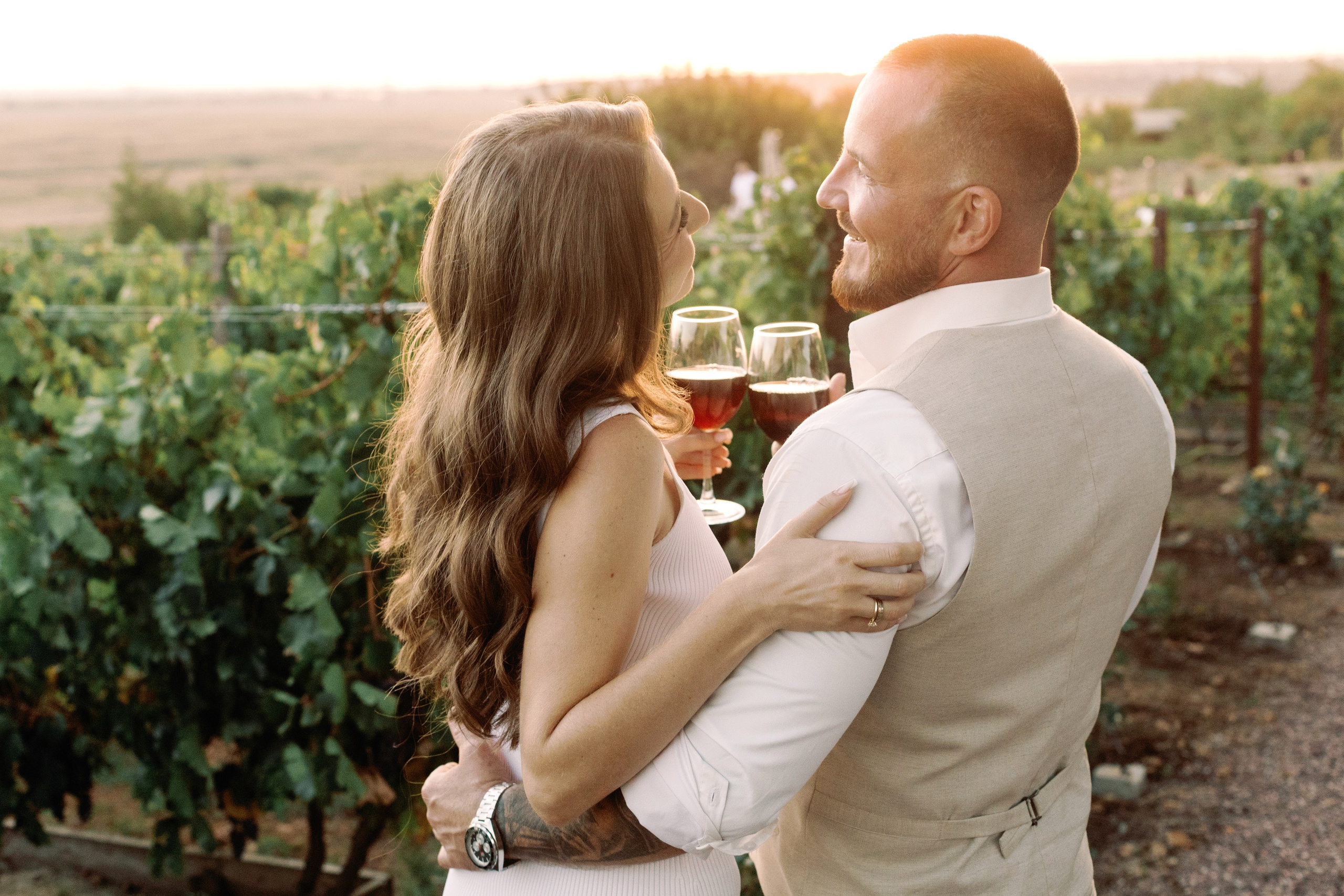 Фотосессия с кабриолетом в городе Ростове для Сергея и Августины