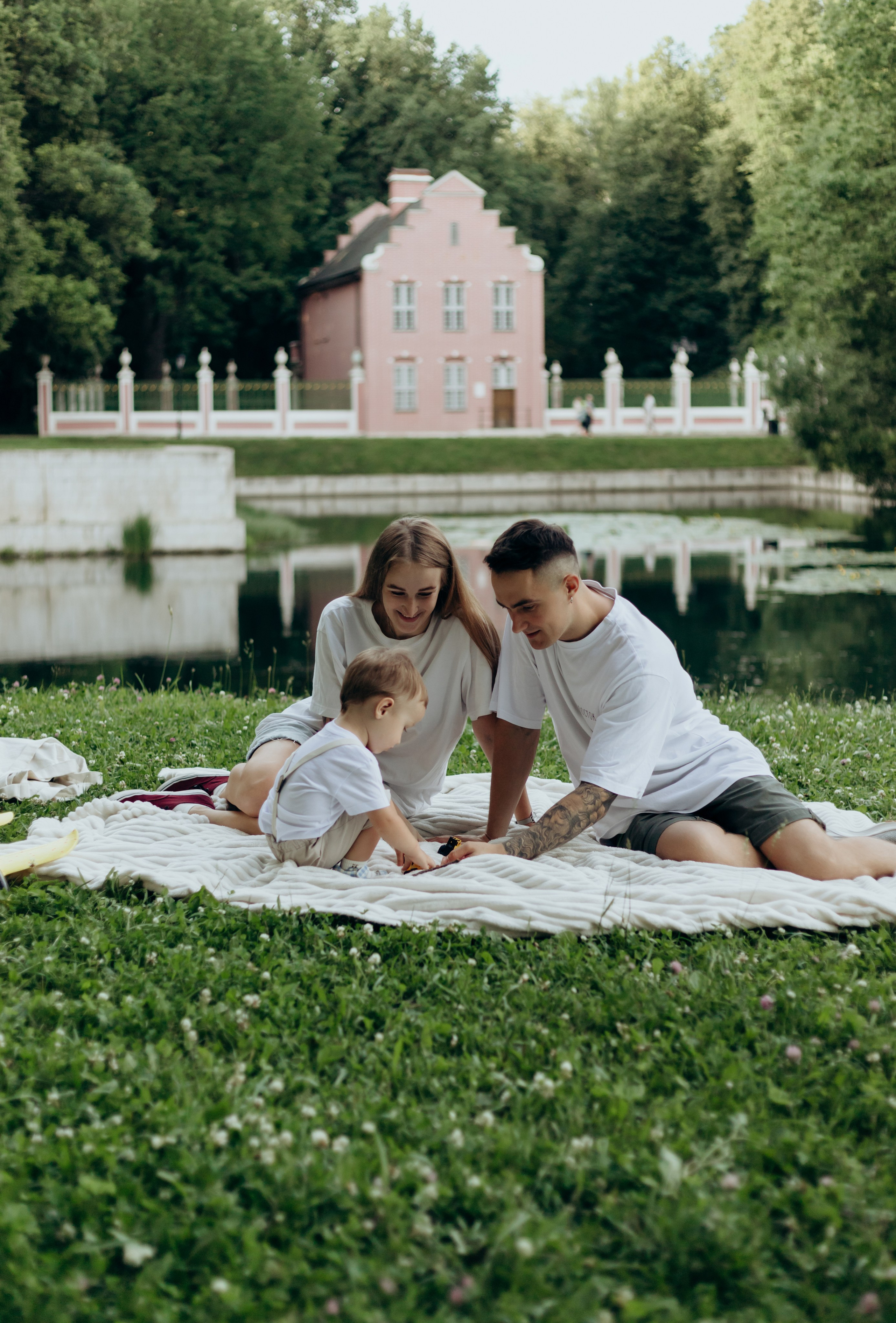 Папа, мама, я = Семья. Главная