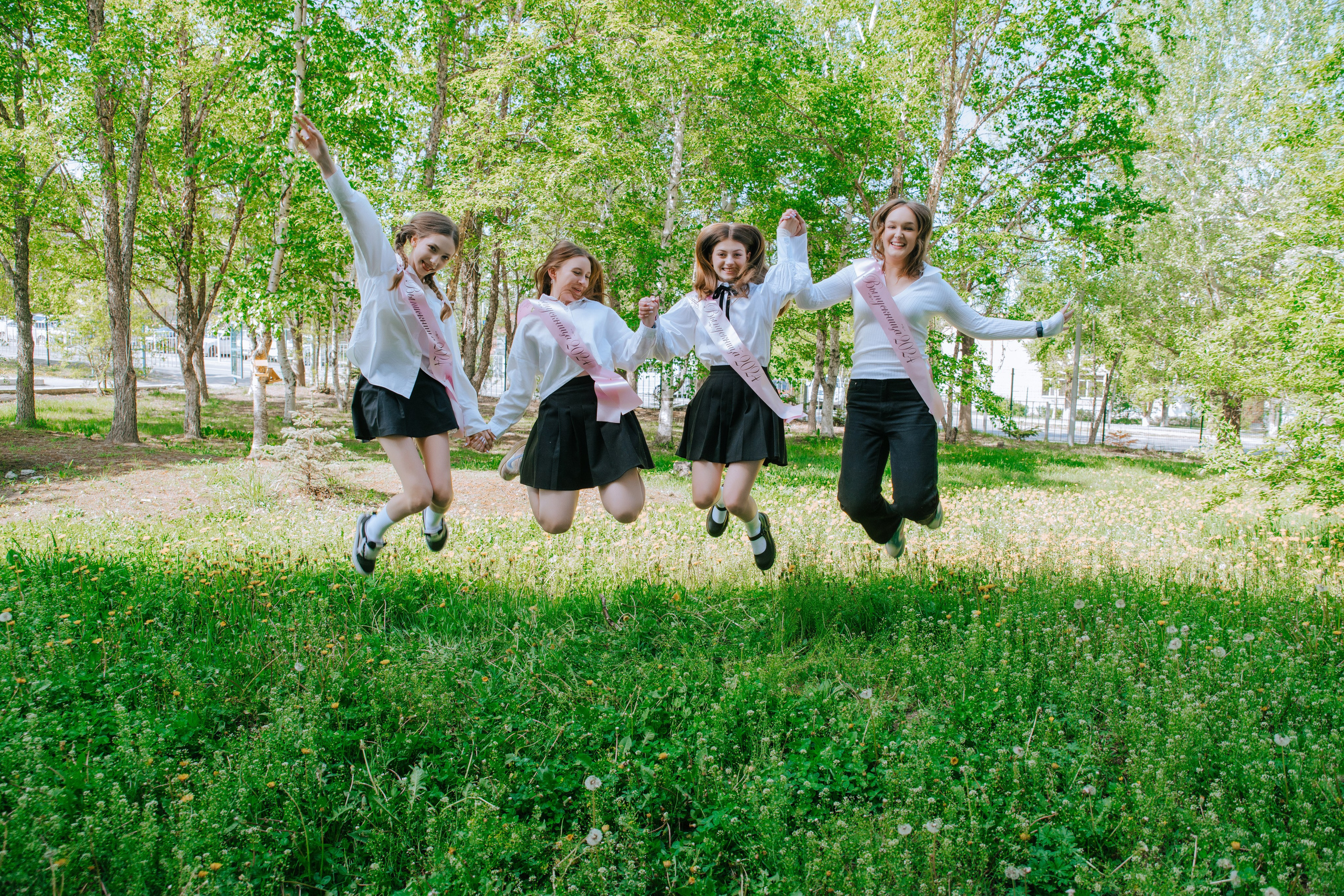 Гимназия им. Сайбеля — Выпуск 2024, 9 класс. Фотограф Ярмишко Дарья. Выпускные фотокниги