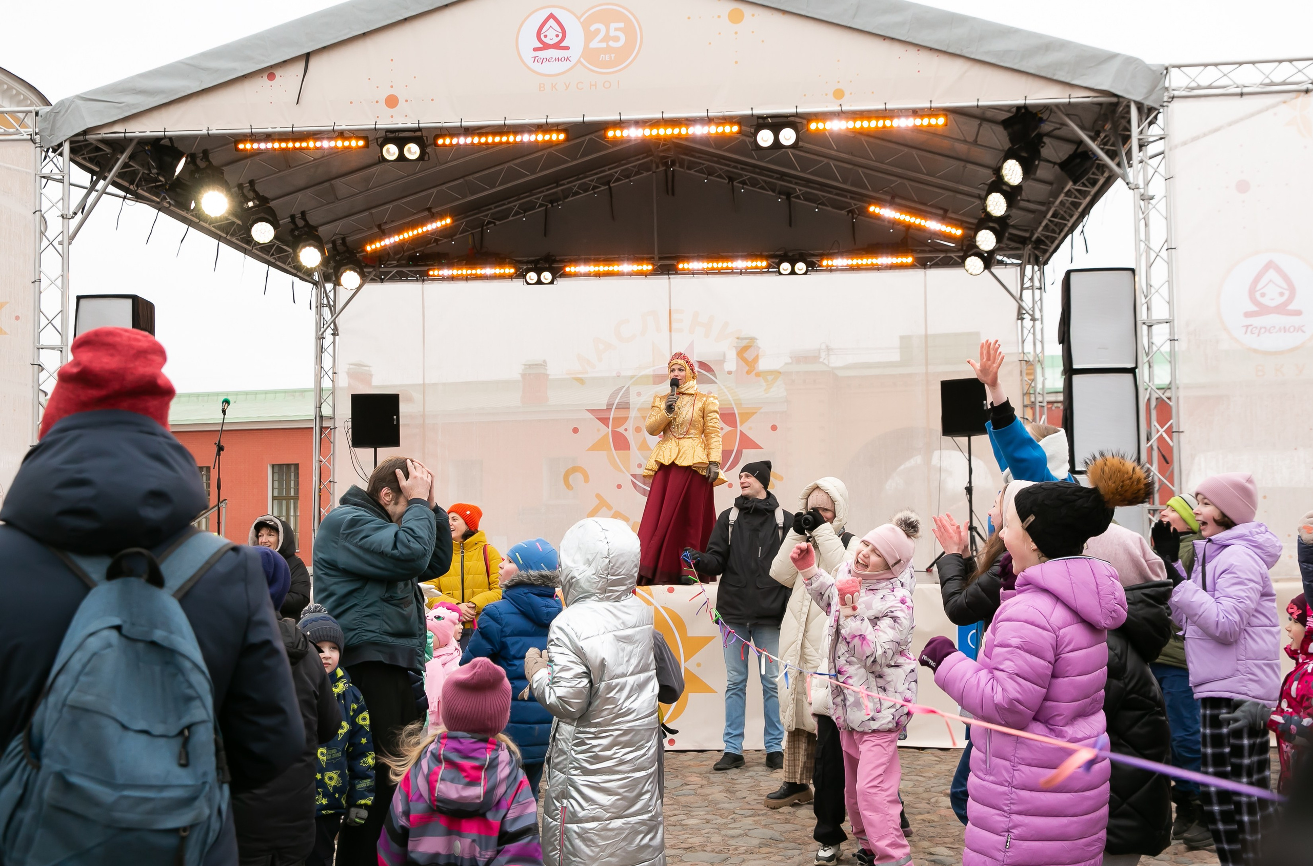 Масленица 2024 Петропавловская крепость. Семейный и портретный фотограф в Санкт-Петербурге Ольга Станкова