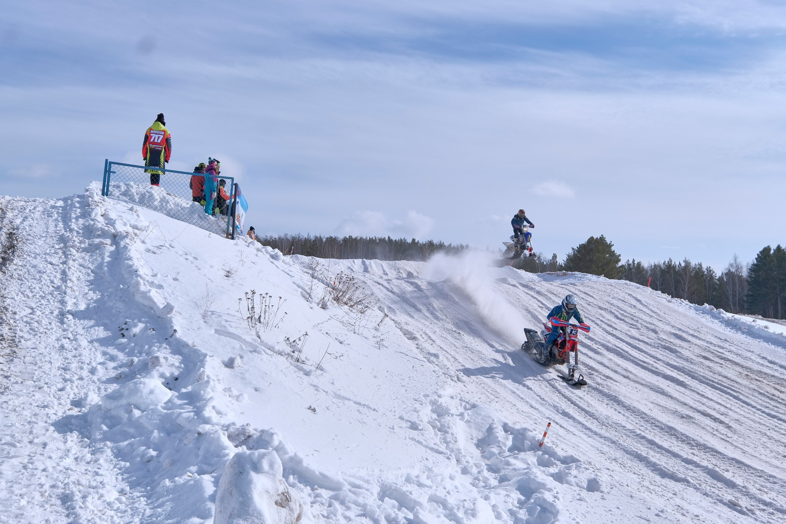 Соревнования по сноубайк кроссу и снегоходам. Свадьбы, Love Story, репортаж и портреты в Екатеринбурге