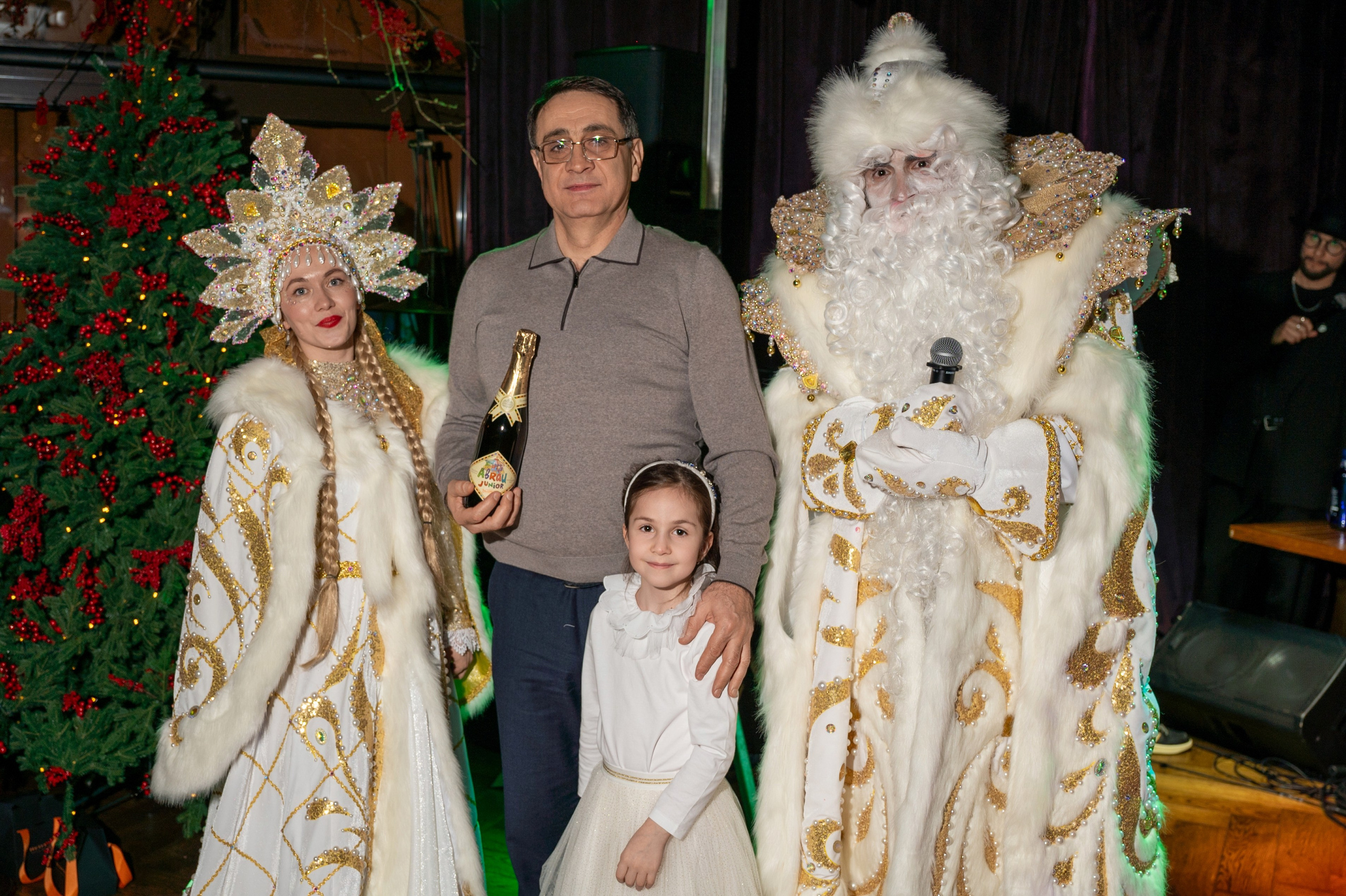 Новый год 2025 в ресторане Red Fox. Репортажный фотограф в Красной Поляне и Сочи Павлюченко Екатерина