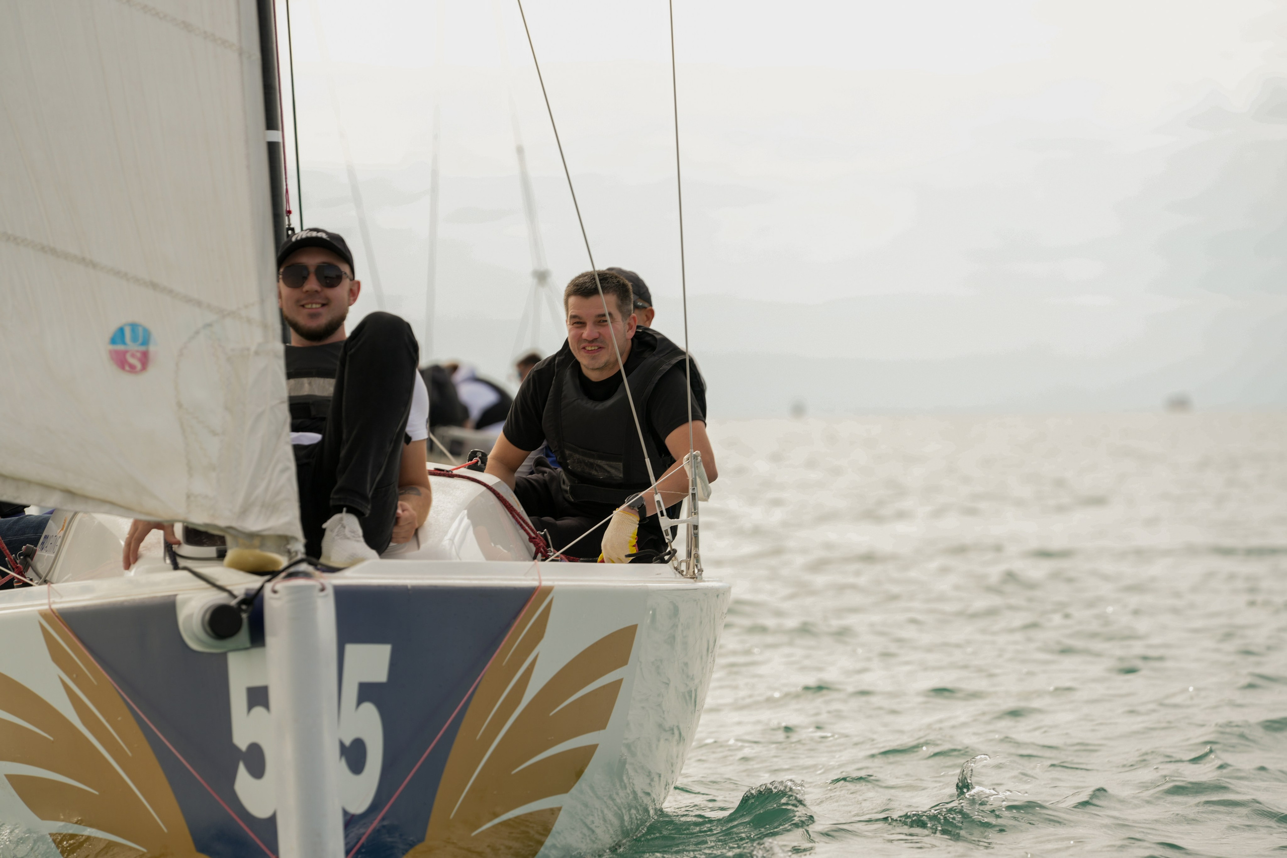 Яхтенная регата для компании Агрегатка. Репортажный фотограф в Красной Поляне и Сочи Павлюченко Екатерина