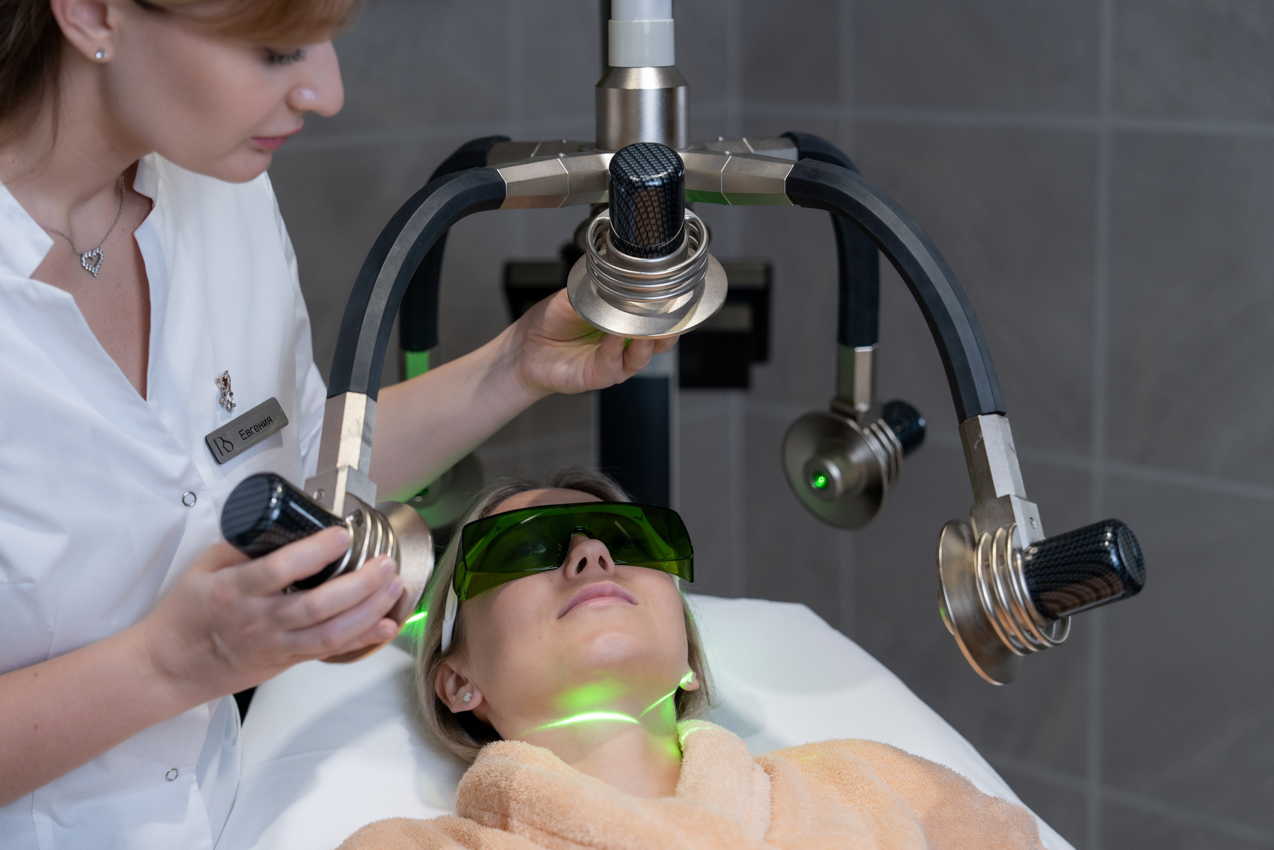 Контент съемка для медицинского центра в отеле Rosa Springs. Репортажный фотограф в Красной Поляне и Сочи Павлюченко Екатерина