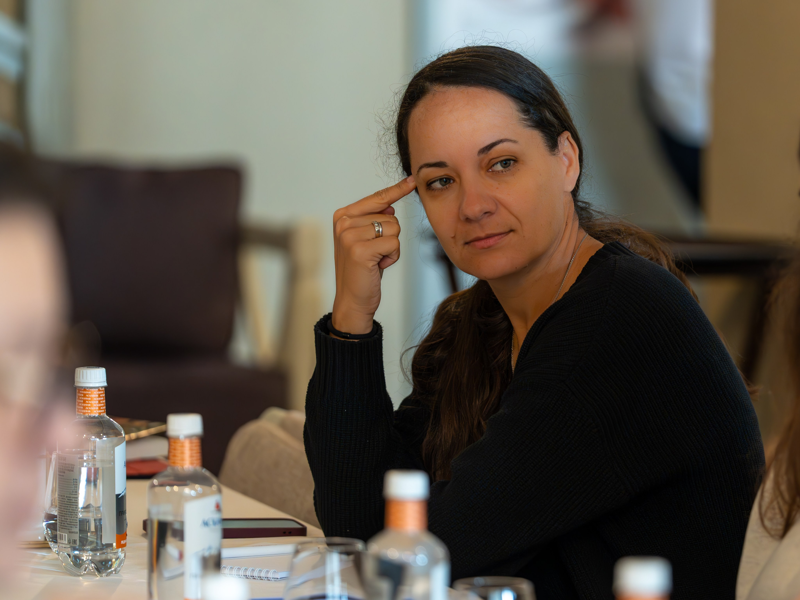 Литературная мастерская с Ольгой Шутовой в «Винотеррии». Репортажный фотограф в Красной Поляне и Сочи Павлюченко Екатерина