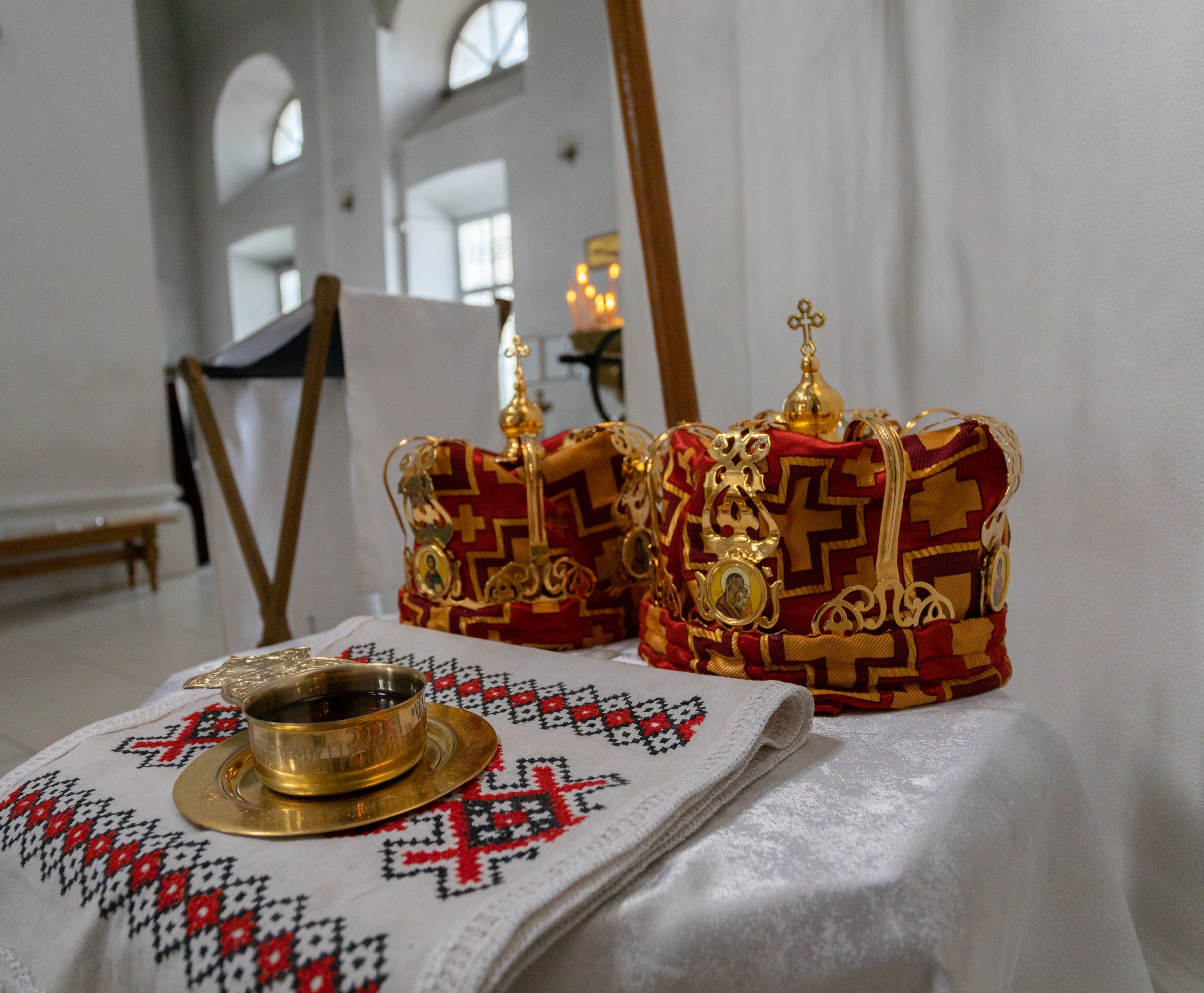 Свадьба, роспись в ЗАГСе, венчание, крещение, выписка из роддома — фотосъёмка. Визуальная упаковка брендов и проектов через фото и видеопроизводство