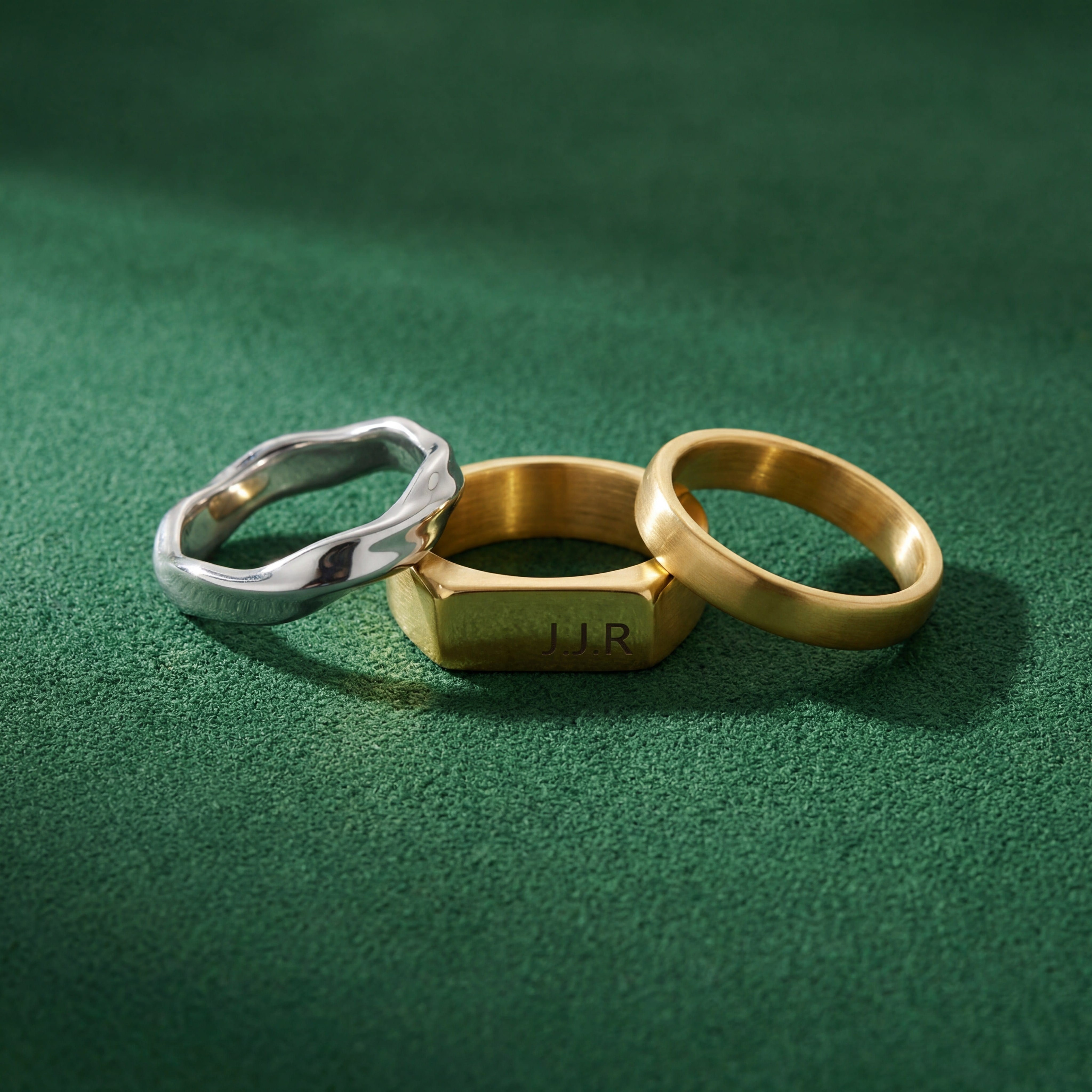 Jewelry. Refraim