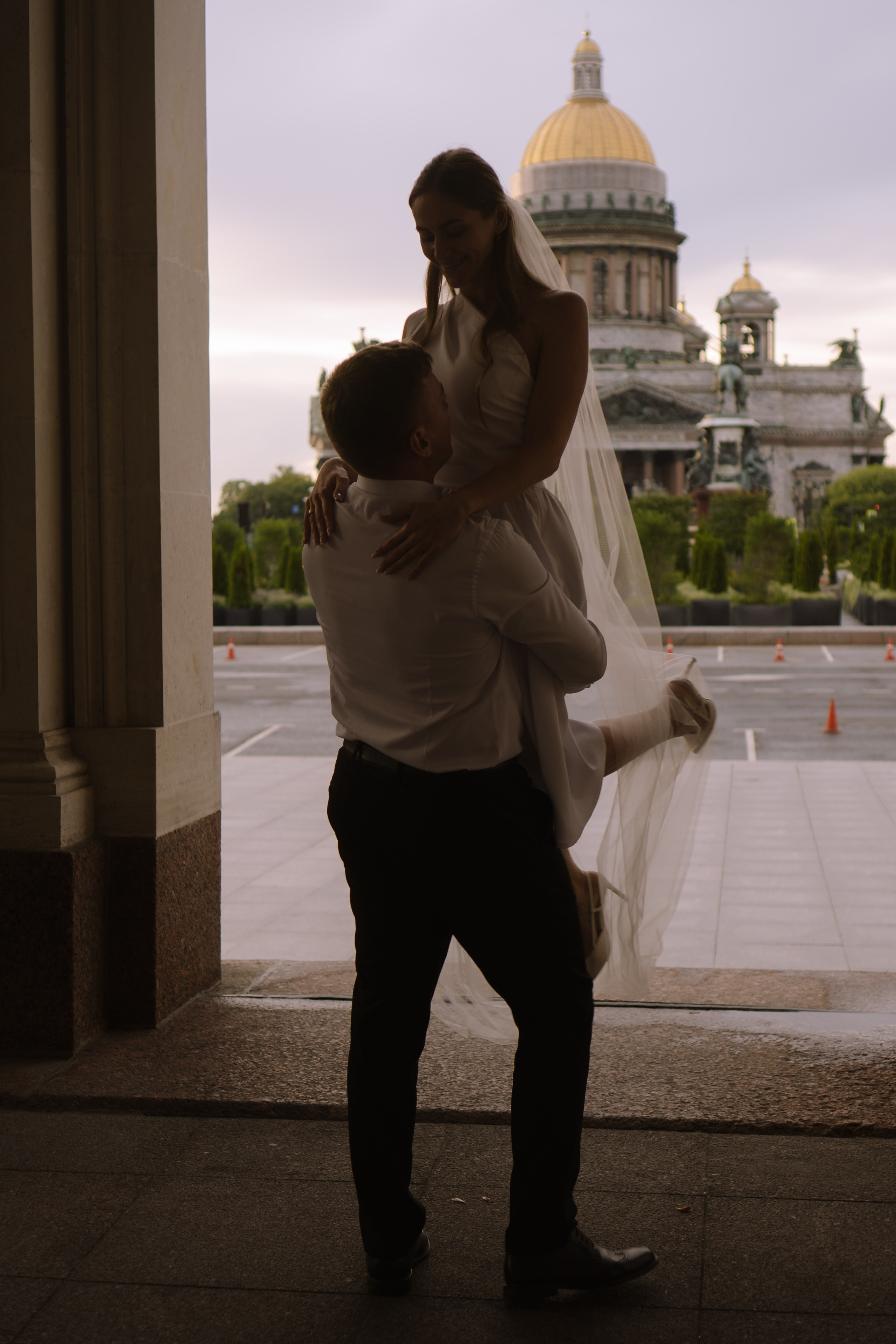 СВАДЕБНАЯ СЬЕМКА С ИСАКИЕВСКИМ СОБОРОМ, АСТОРИЯ И ЗАКОНОДАТЕЛЬНОЕ СОБРАНИЕ. Профессиональный фотограф, Санкт-Петербург — Виктория Богомолова