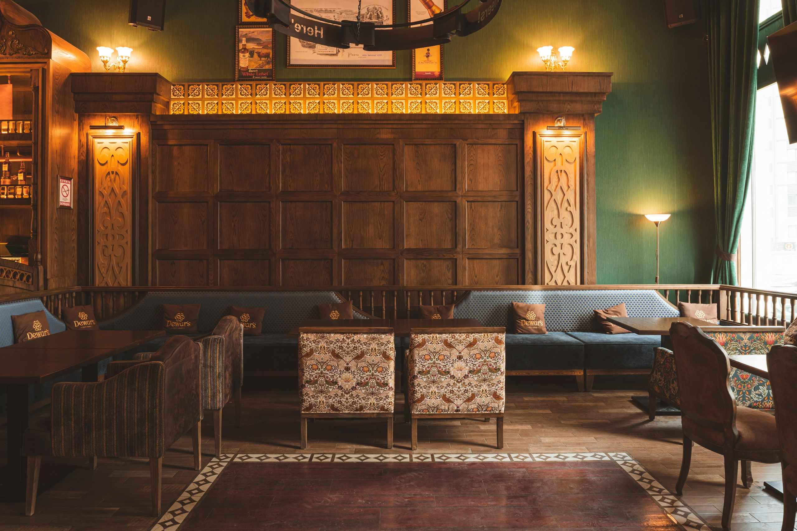 Алматы, Fuller's Central Avenue — самый большой паб сети, ЖК Central Avenue, январь 2026. Интерьерный фотограф Алматы