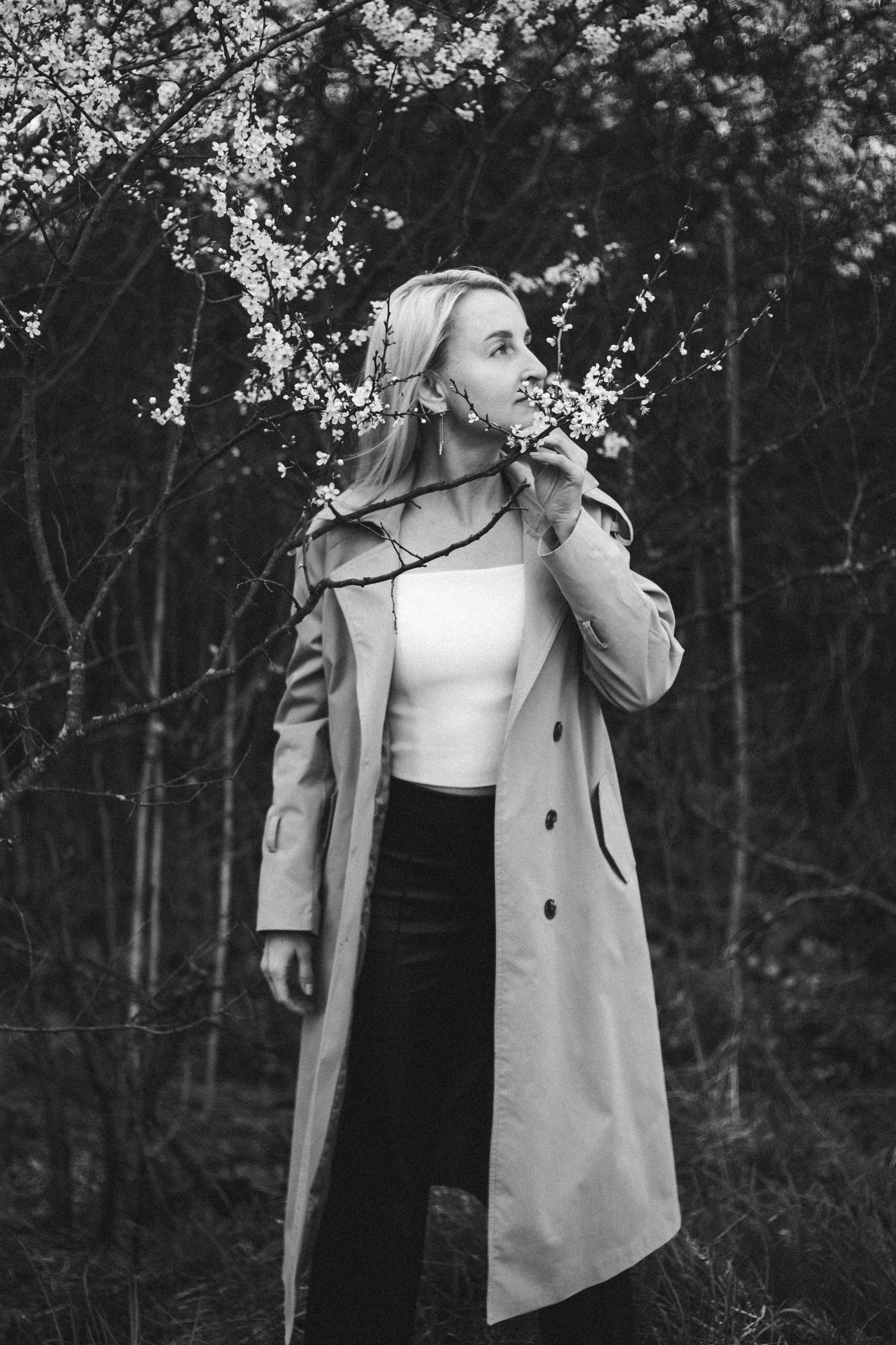 Прогулка в вишневом саду. Портретный фотограф в Иванове Ольга Гуральник