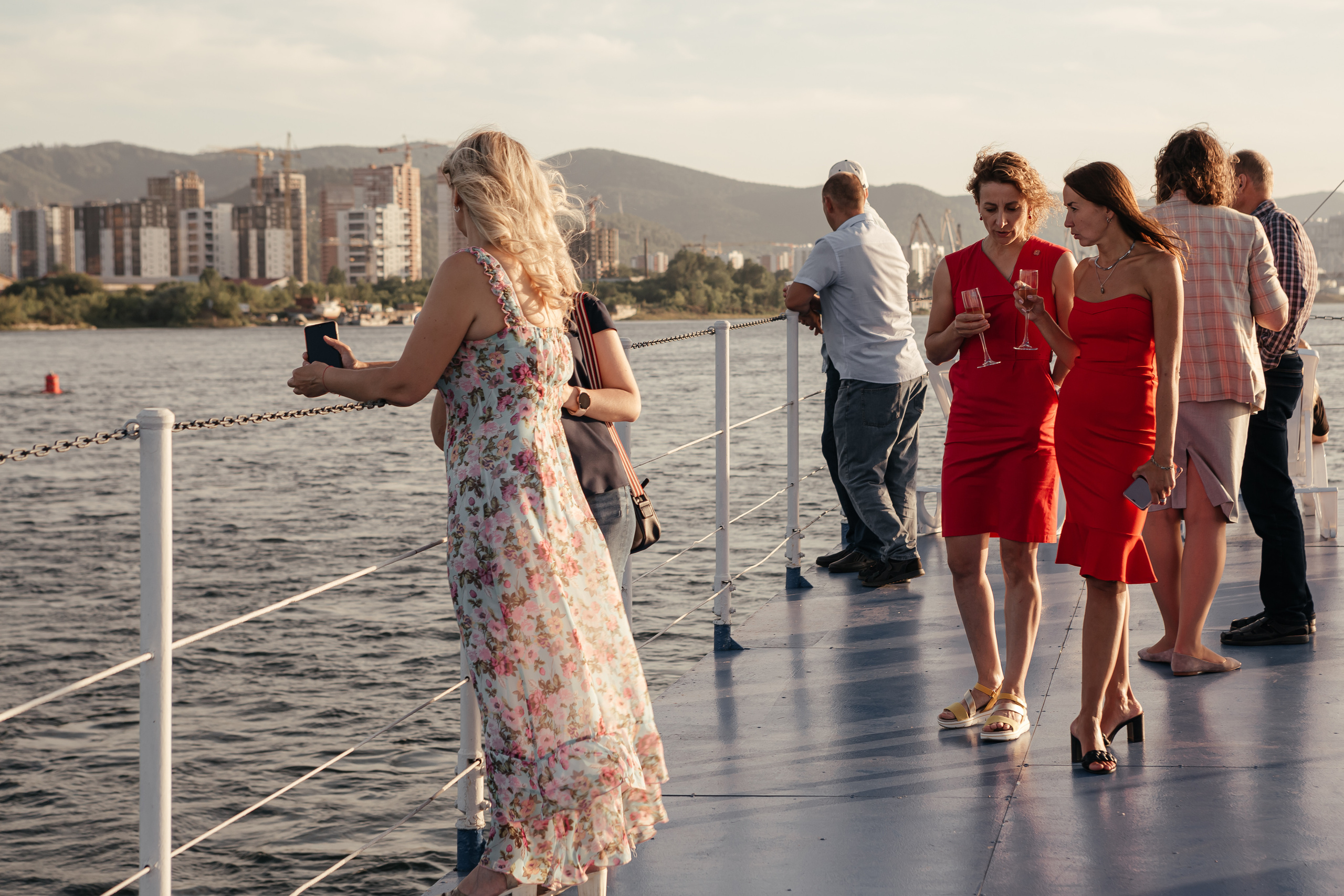 Съёмка корпоратива в Красноярске. Свадебный и семейный фотограф В Красноярске Андрей Юсенков