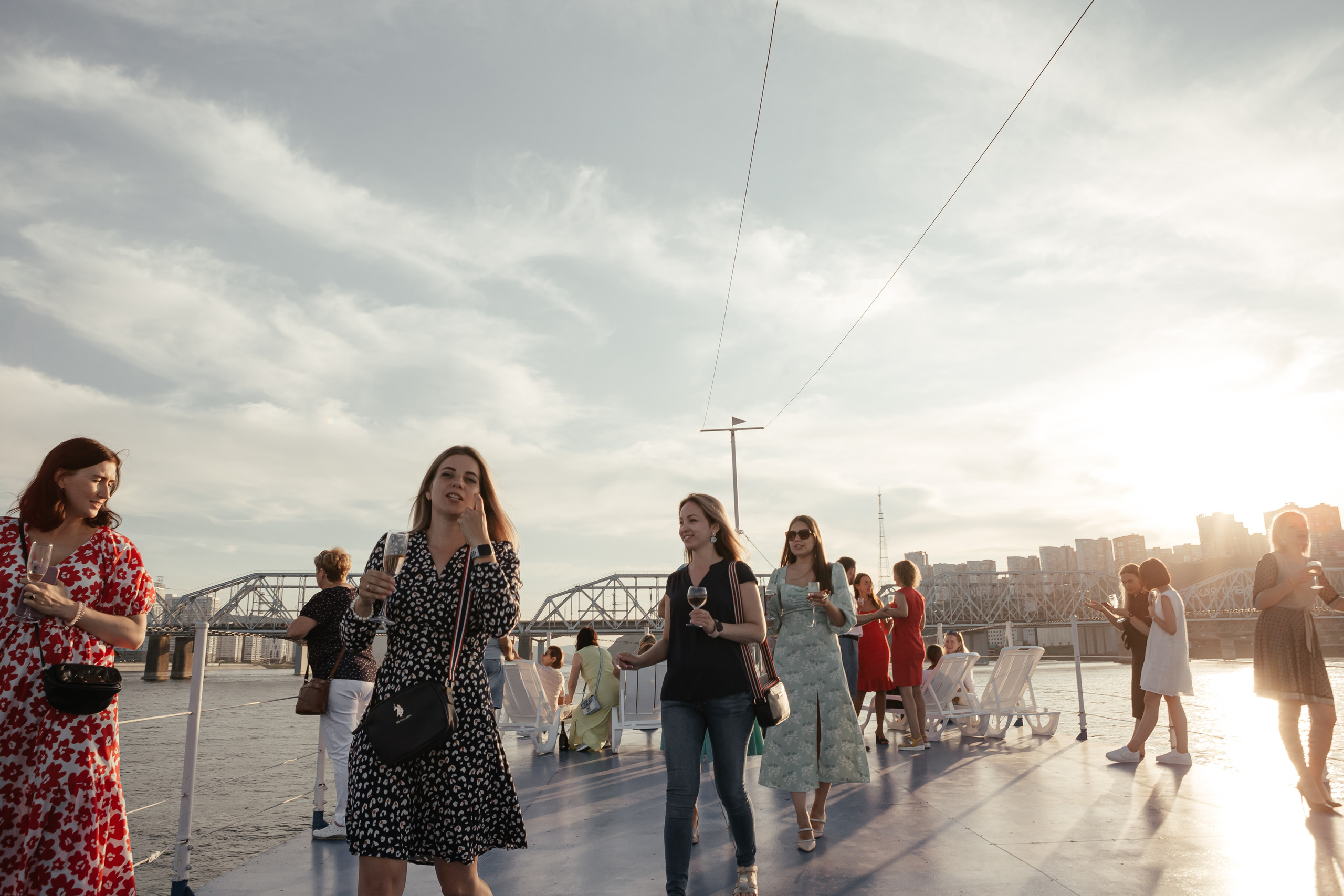 Съёмка корпоратива в Красноярске. Свадебный и семейный фотограф В Красноярске Андрей Юсенков