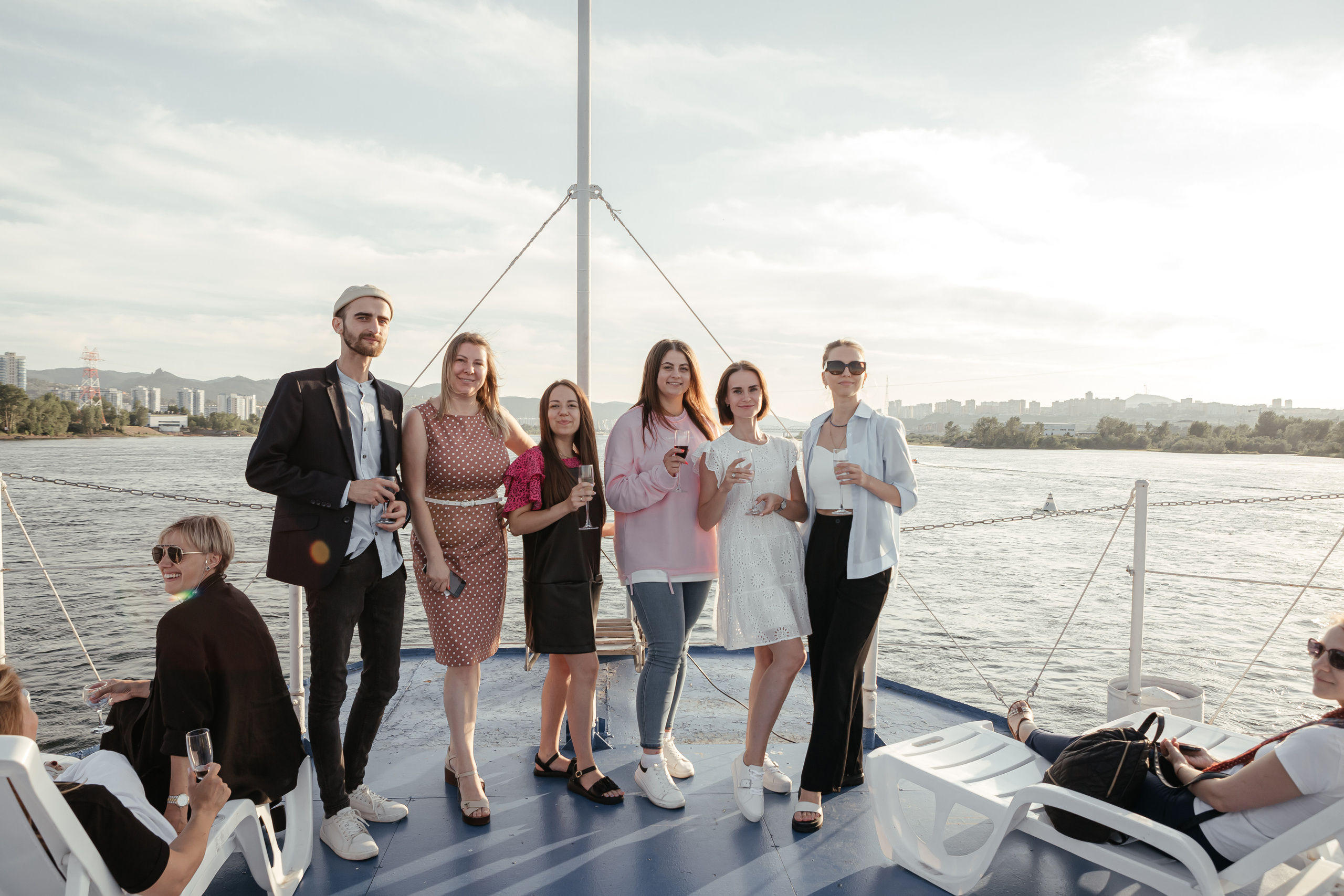 Съёмка корпоратива в Красноярске. Свадебный и семейный фотограф В Красноярске Андрей Юсенков