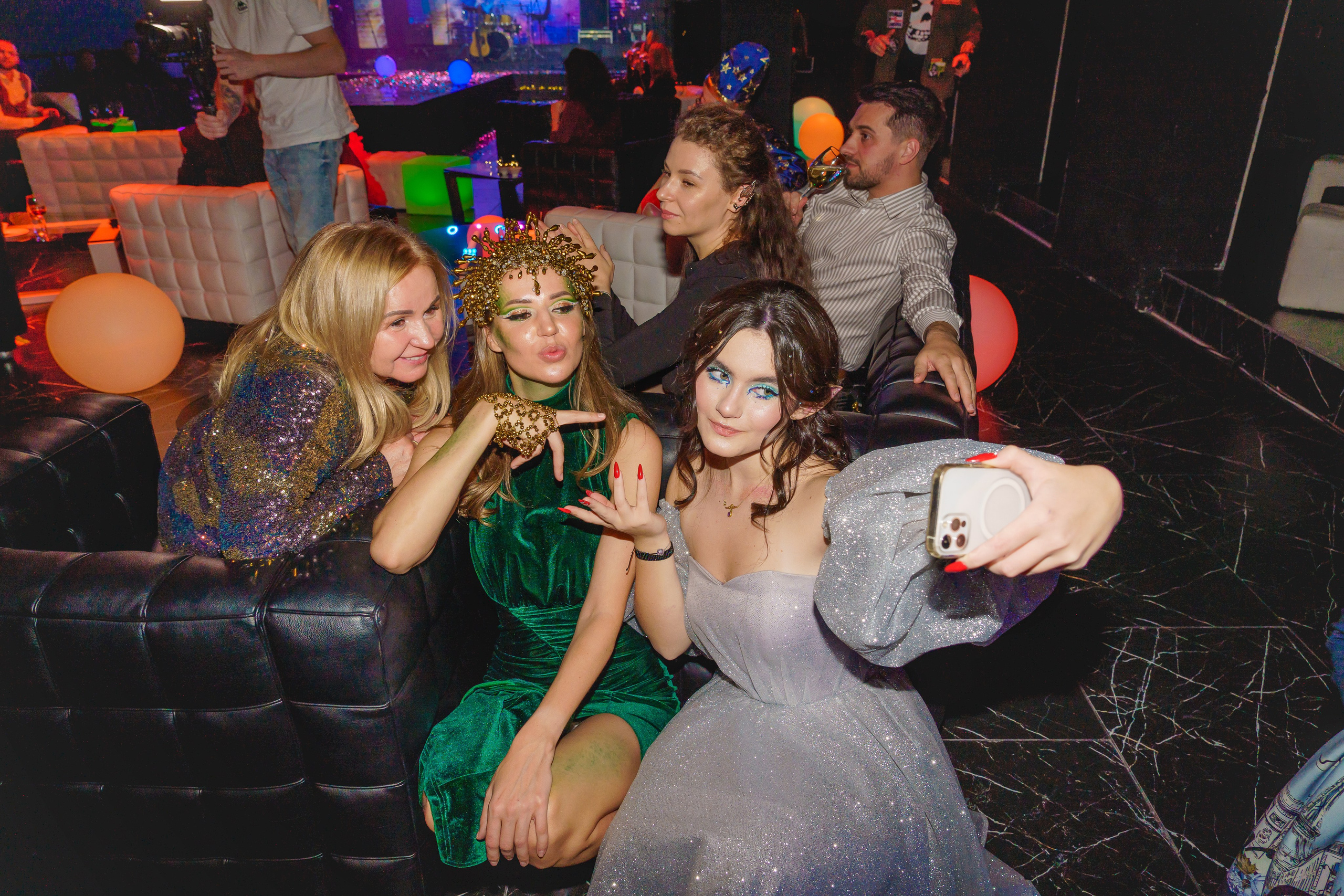 Взрослый день рождения. Photomantis