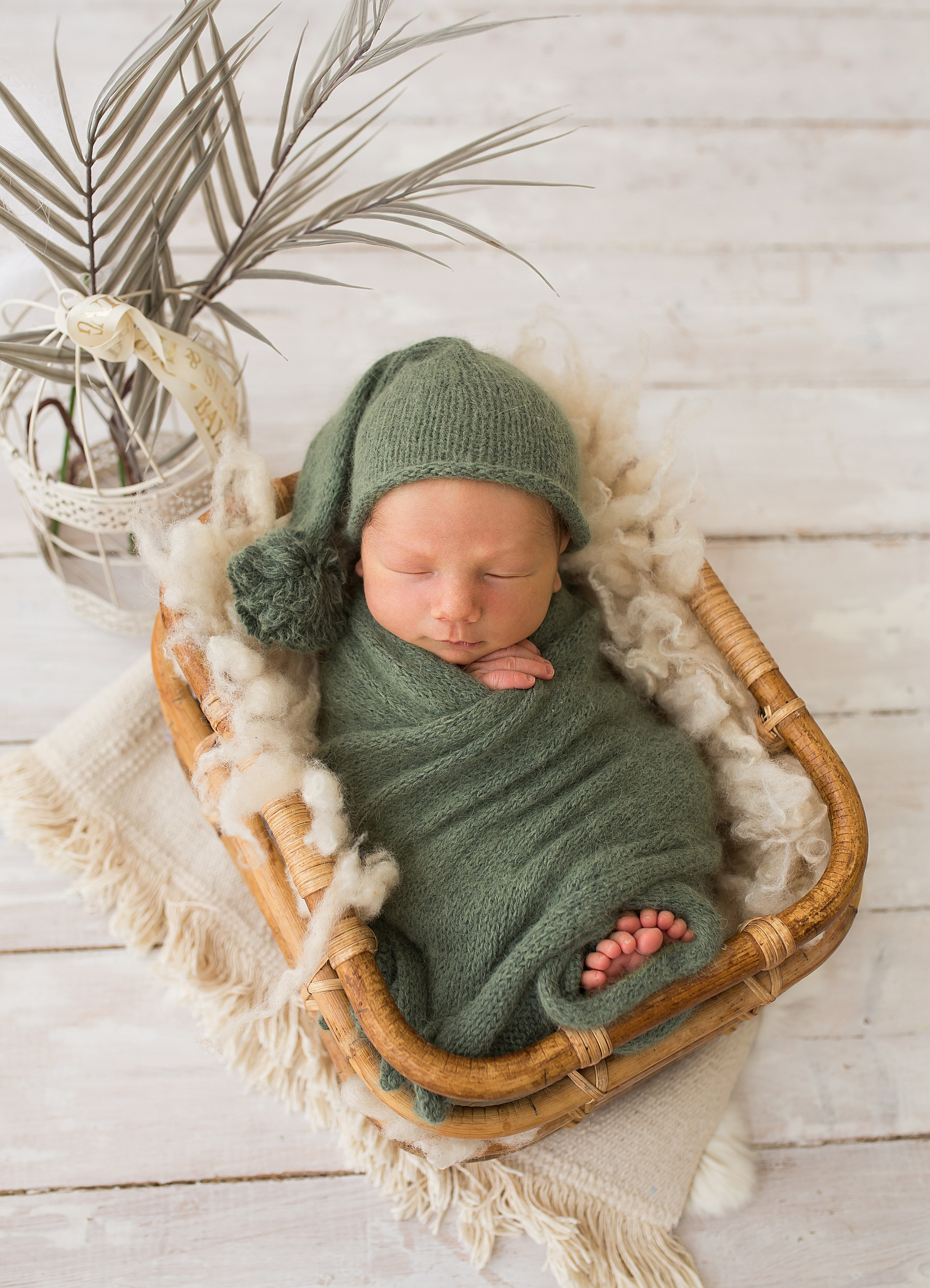 Фотосессия новорождённого. Фотограф новорождённых малышей и детский фотограф В Казани Лана Максим