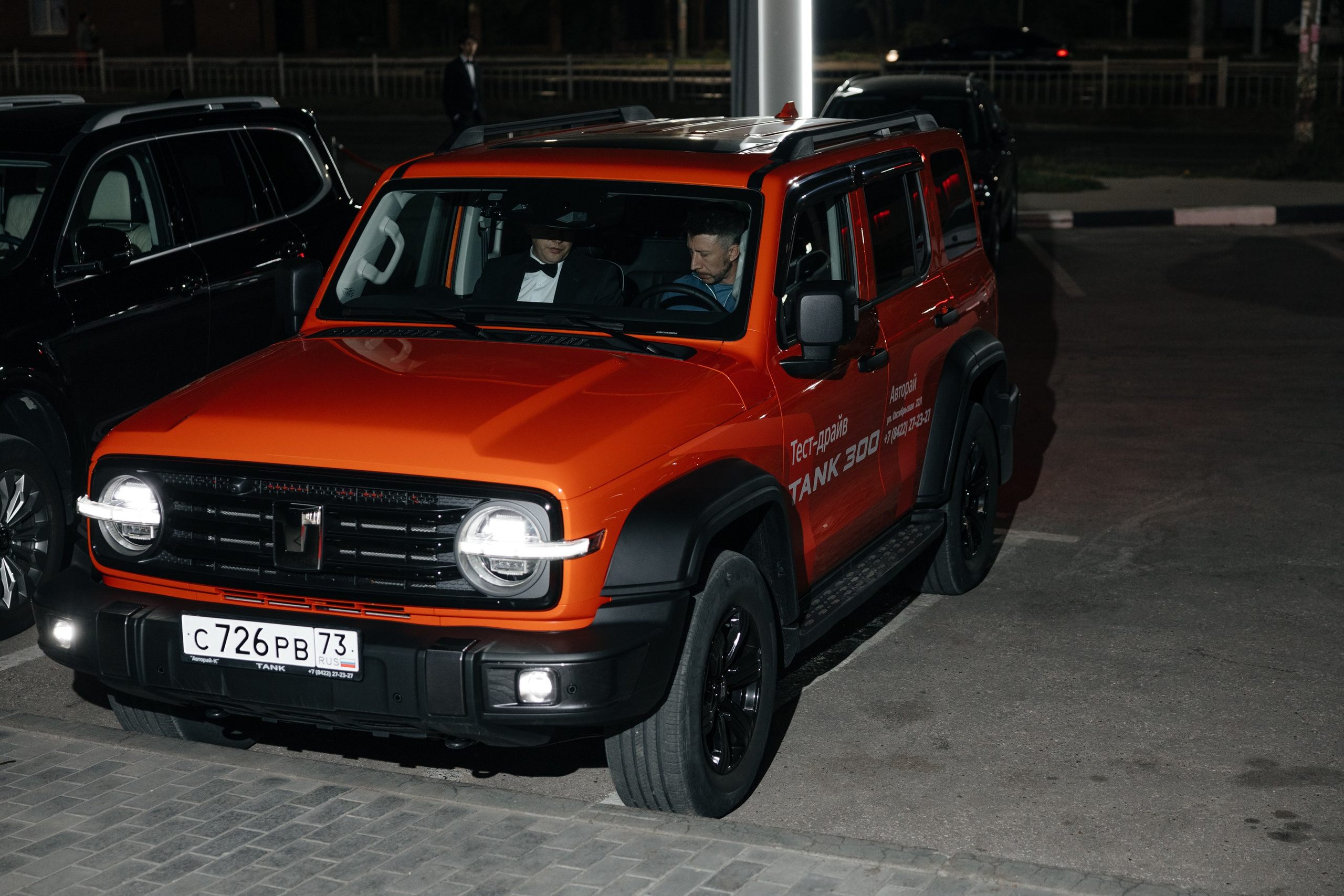 Открытие авто салона Tank Авторай. Свадебный фотограф в Ульяновске Алексей Китов