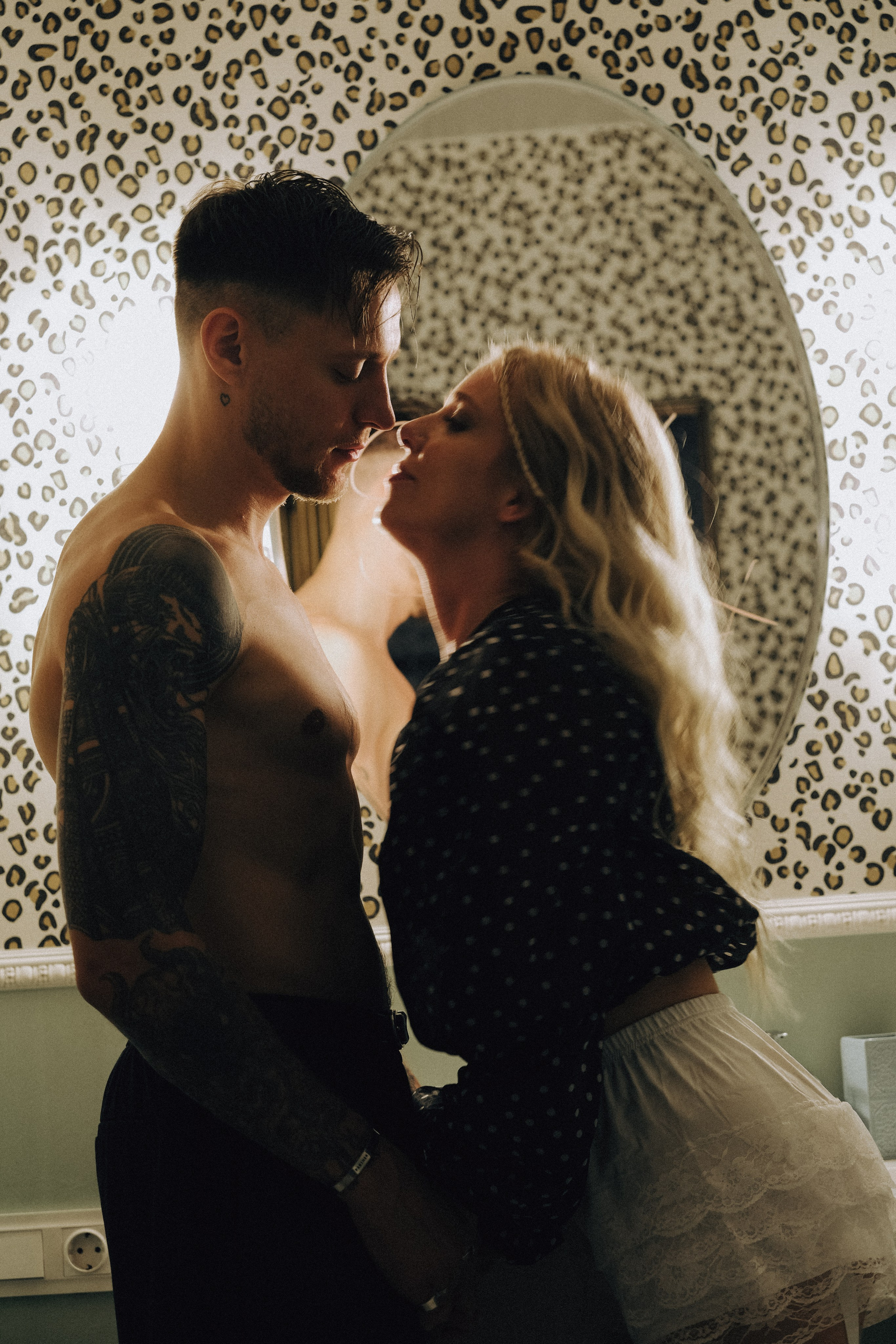 СВАДЕБНАЯ СЬЕМКА С КАБРИОЛЕТОМ В САНТК-ПЕТЕРБУРГЕ НА ПЕТРОГРАДКЕ В ОТЕЛЕ ПАНОРАМИКА. Профессиональный фотограф, Санкт-Петербург — Виктория Богомолова