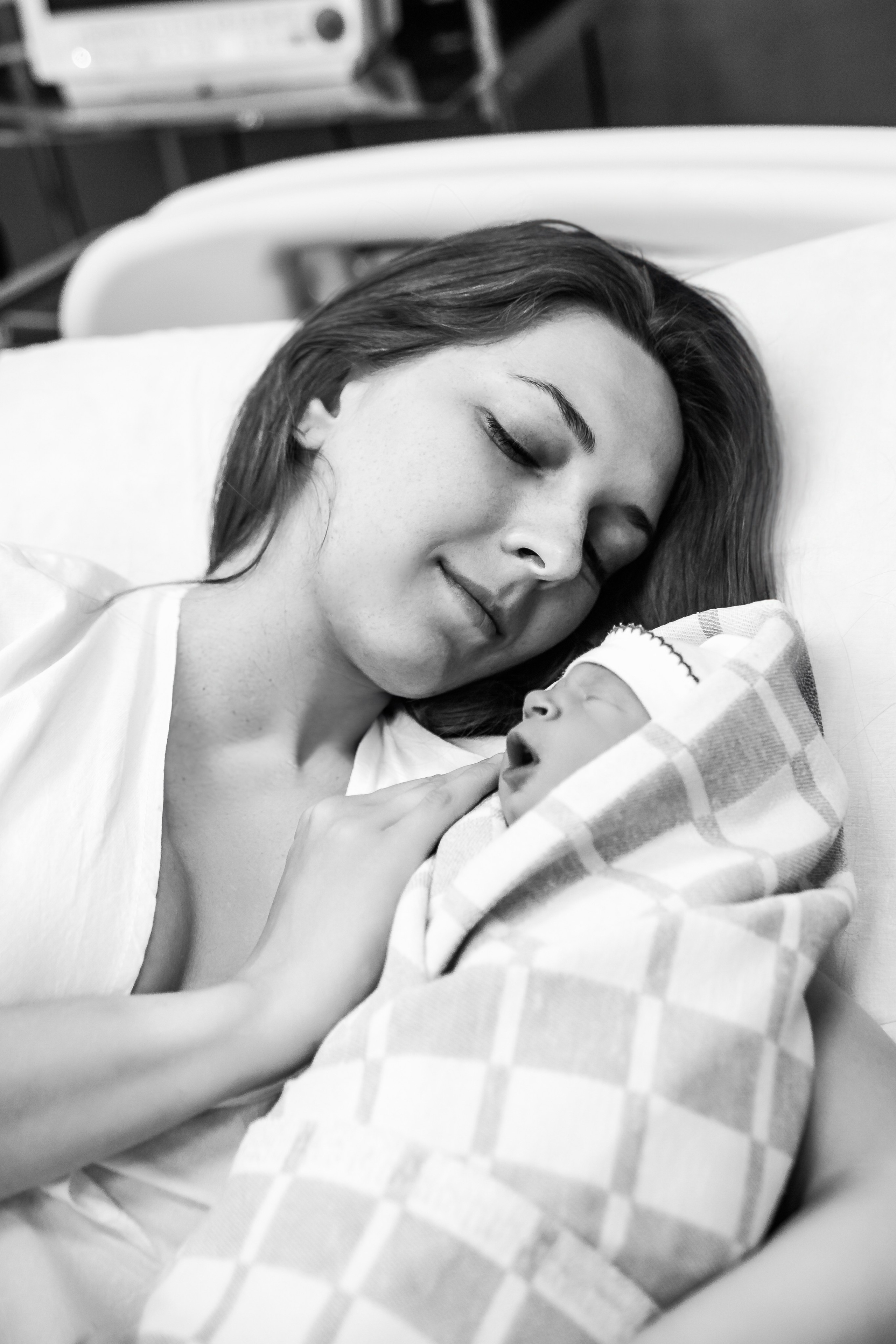 Полина. Фотосъёмки в роддоме. Семейный фотограф в Калуге Ирина Ушакова. Фотограф на роды