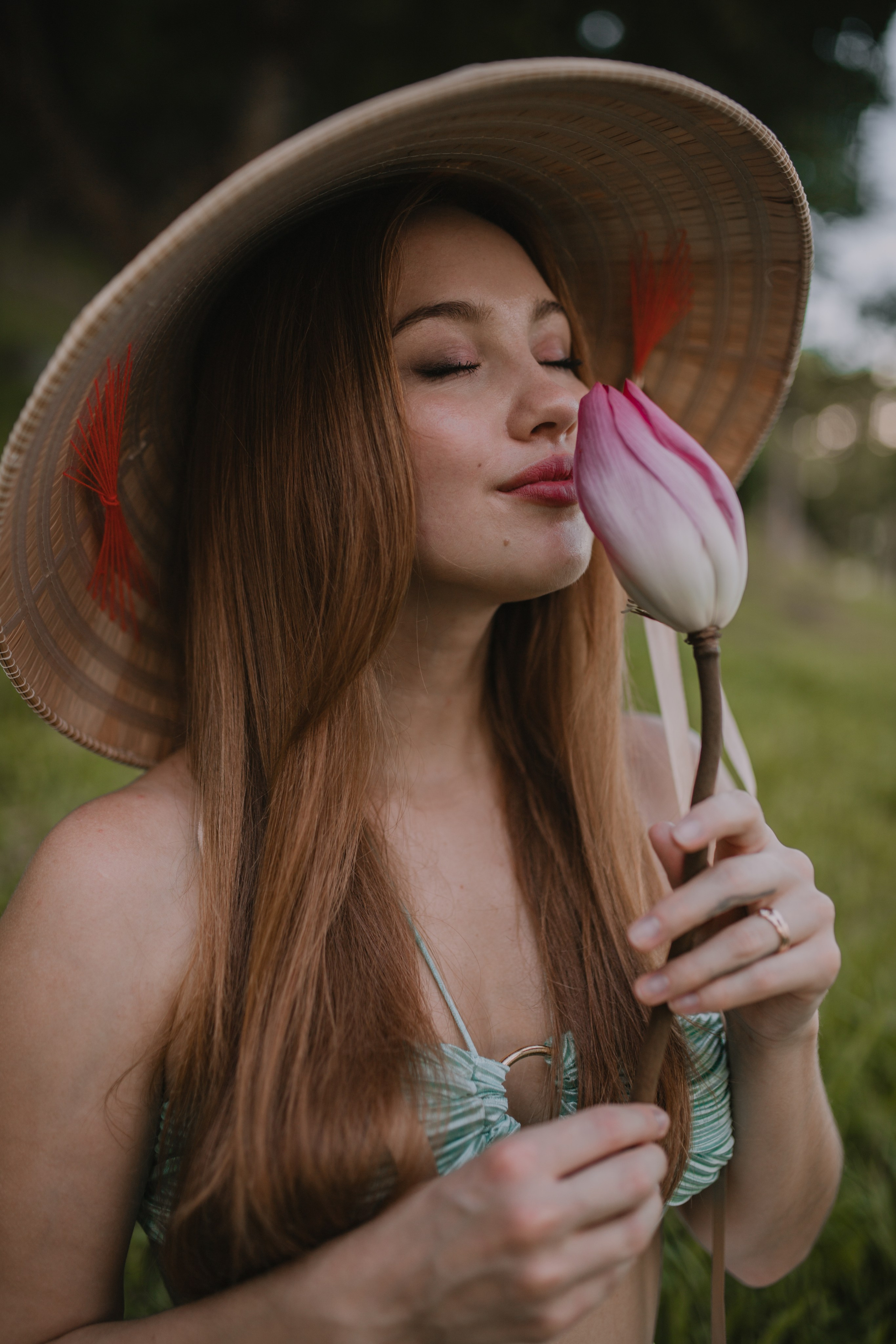 Елизавета на улицах Вьетнама. Главная