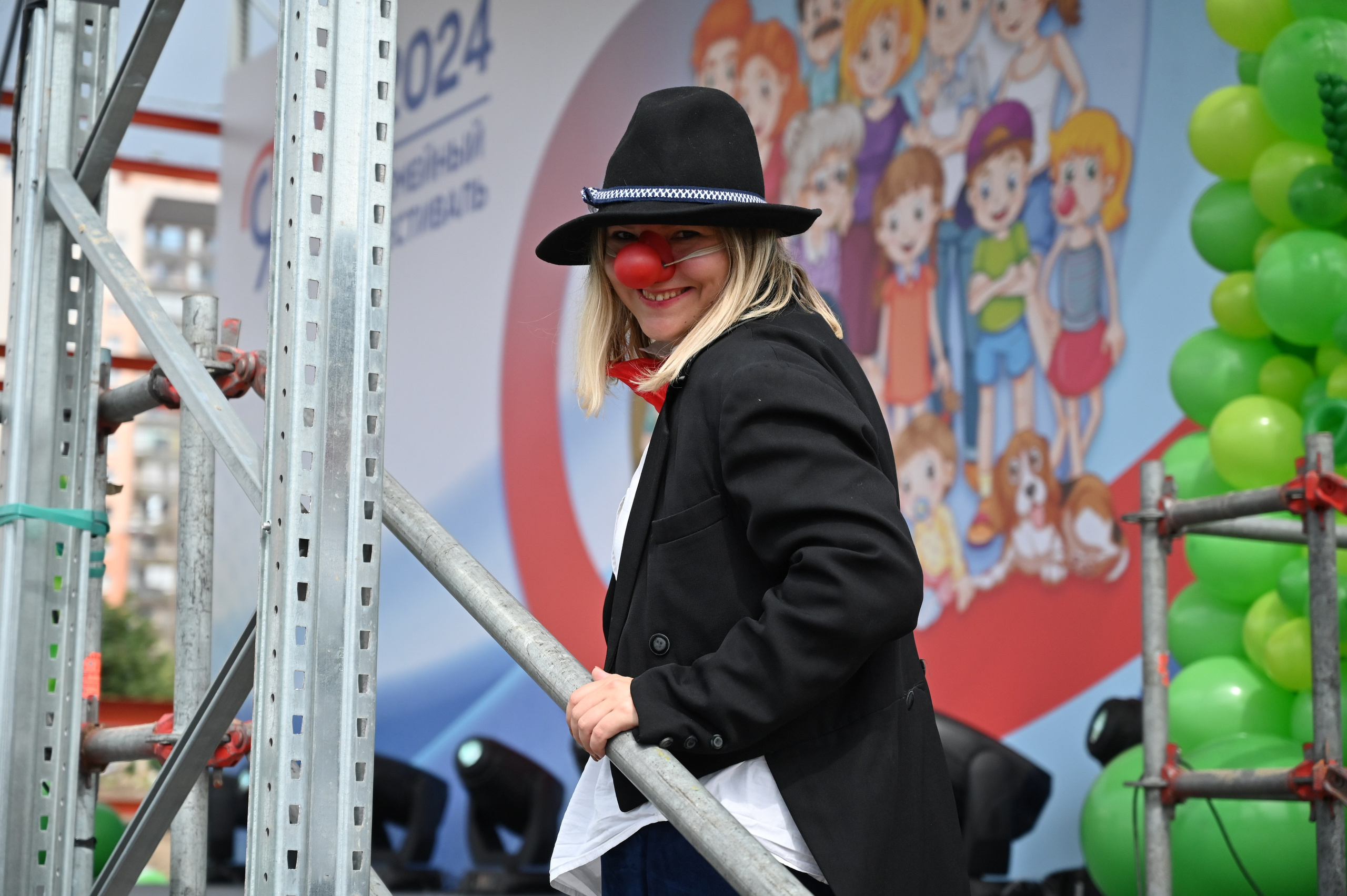 Семейный фестиваль 97 лет ЛО. ZDARONOKIA Репортажный фотограф