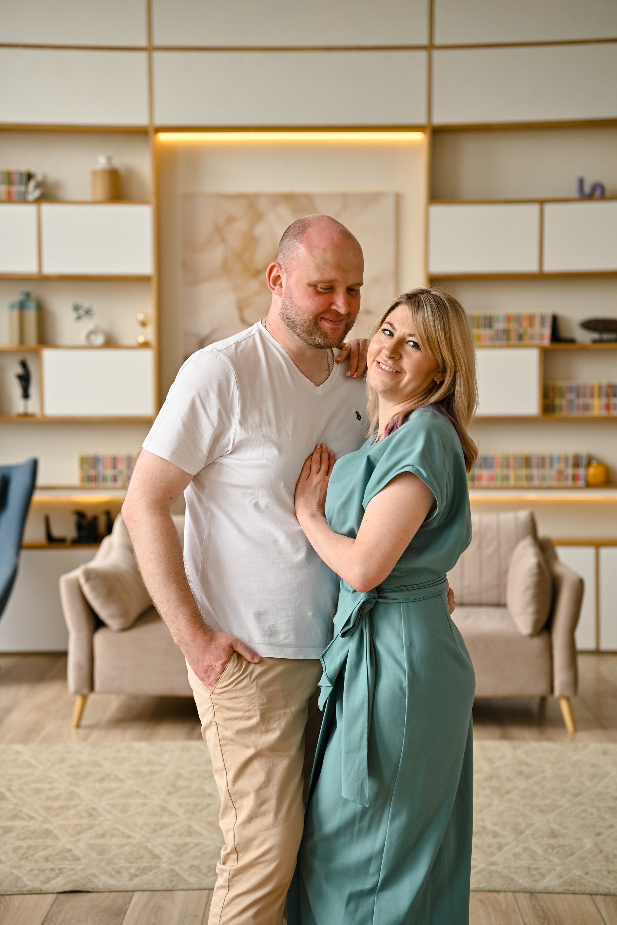 Счастливая большая семья. Компания и фотошкола по созданию контента в Москве