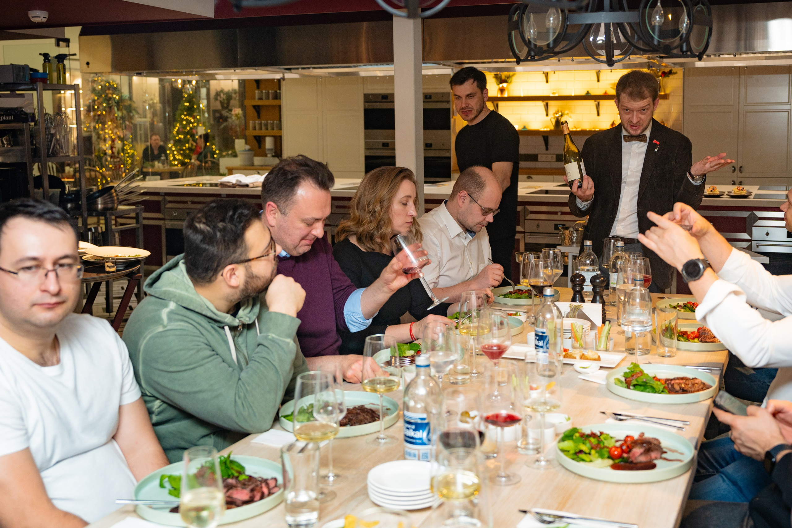 NOVIKOV SCHOOL — Умами зал. Фотограф Никита Комаров