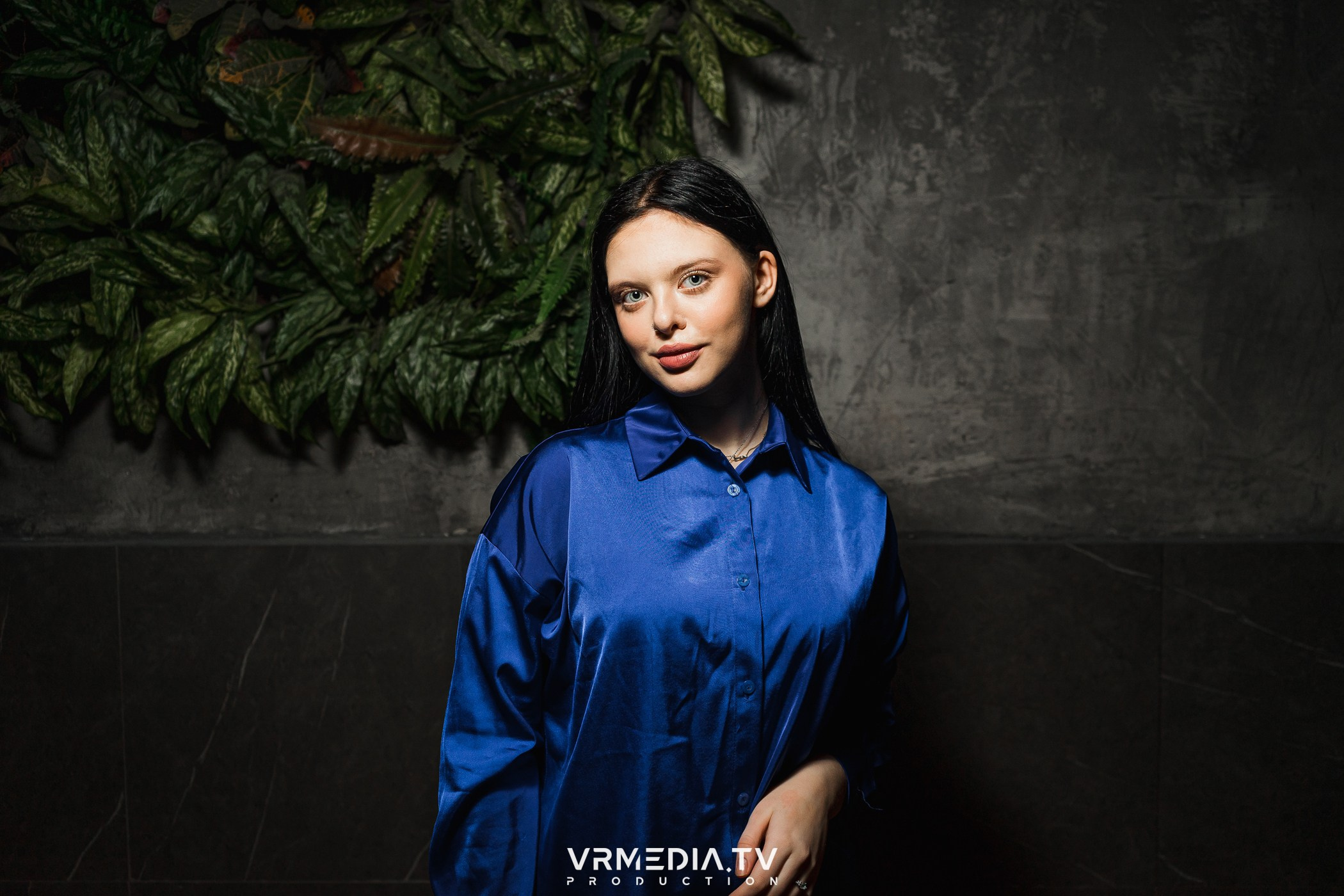 Бумажный дом в баре «Друзья»