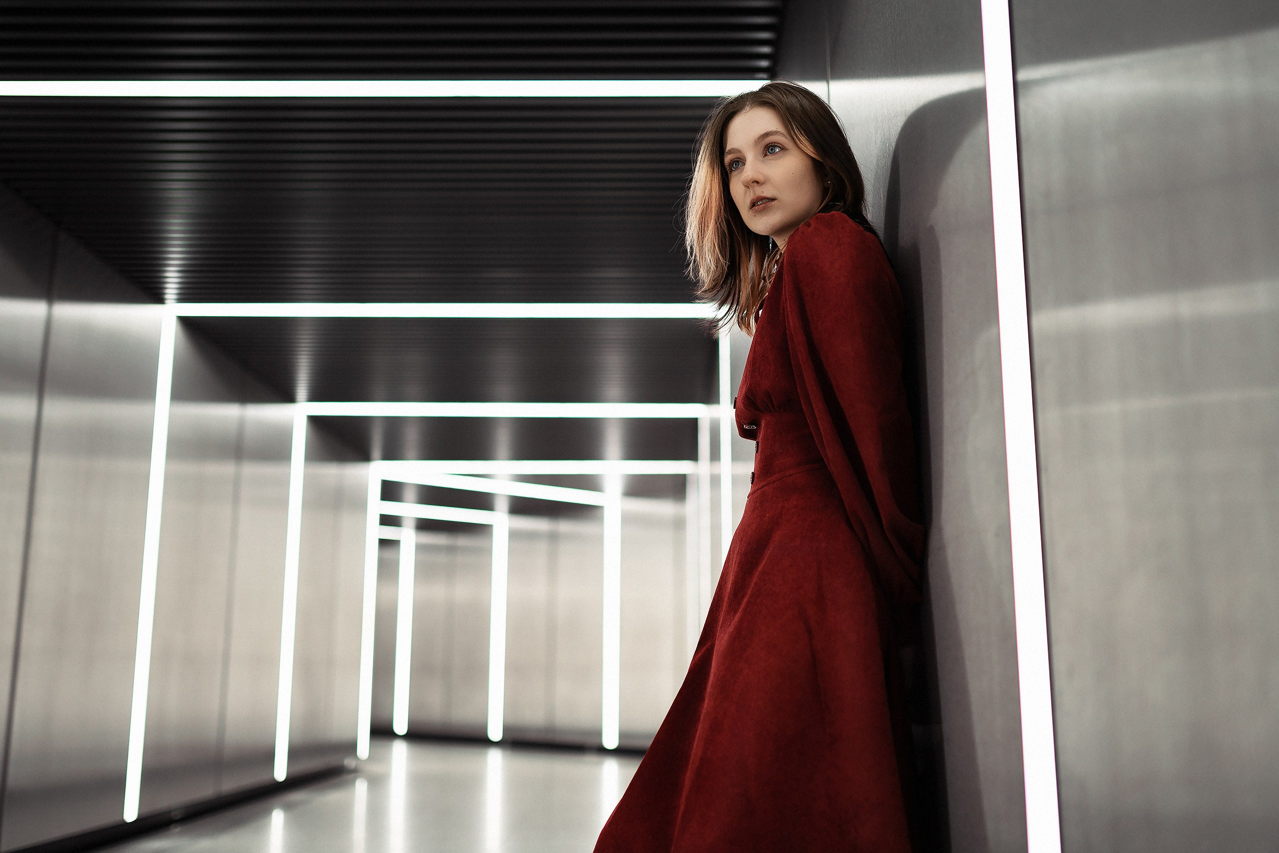 Варя, метро. Фотограф Никита Локтионов Москва