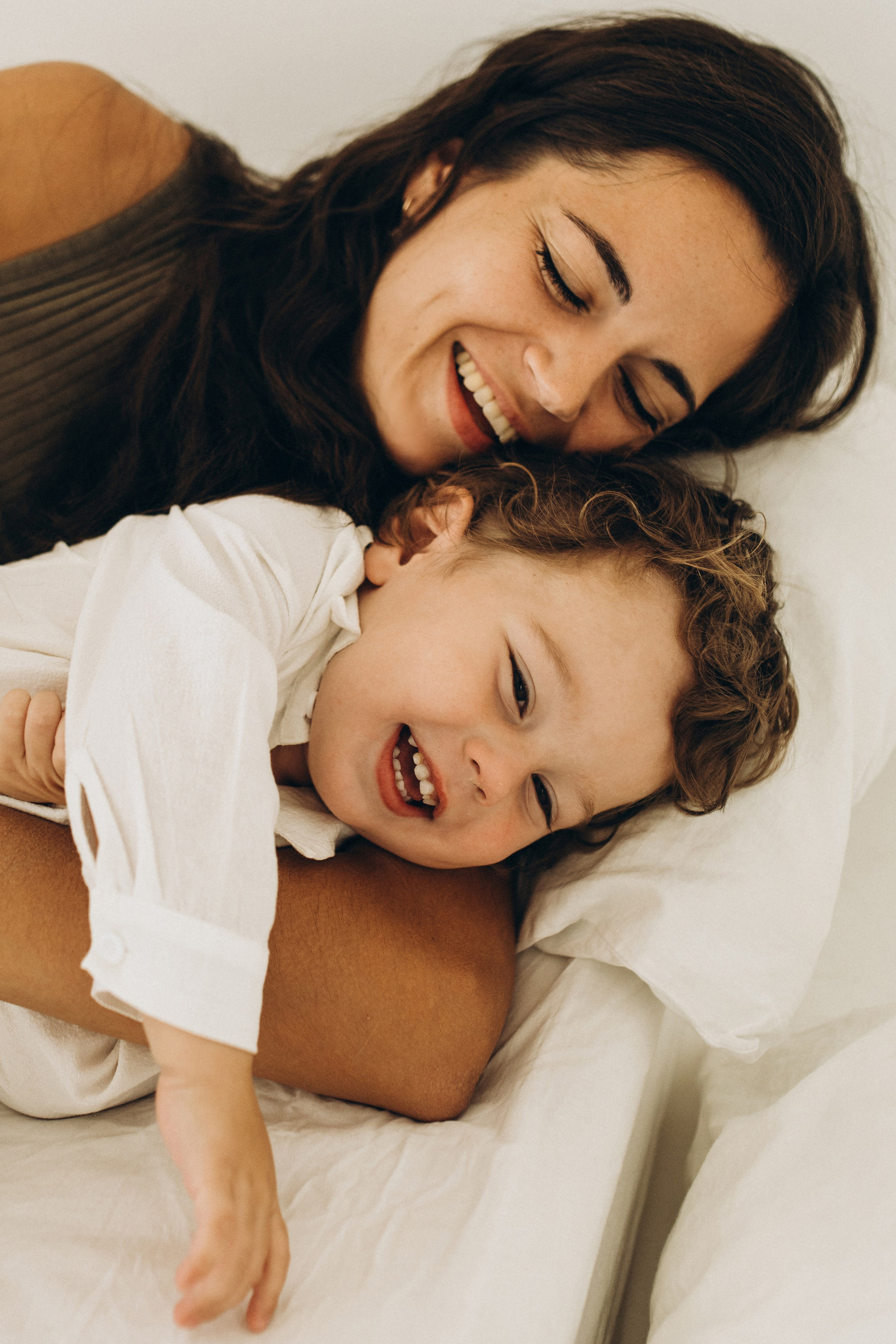 живые эмоции мама и сын съёмка в студии Самара