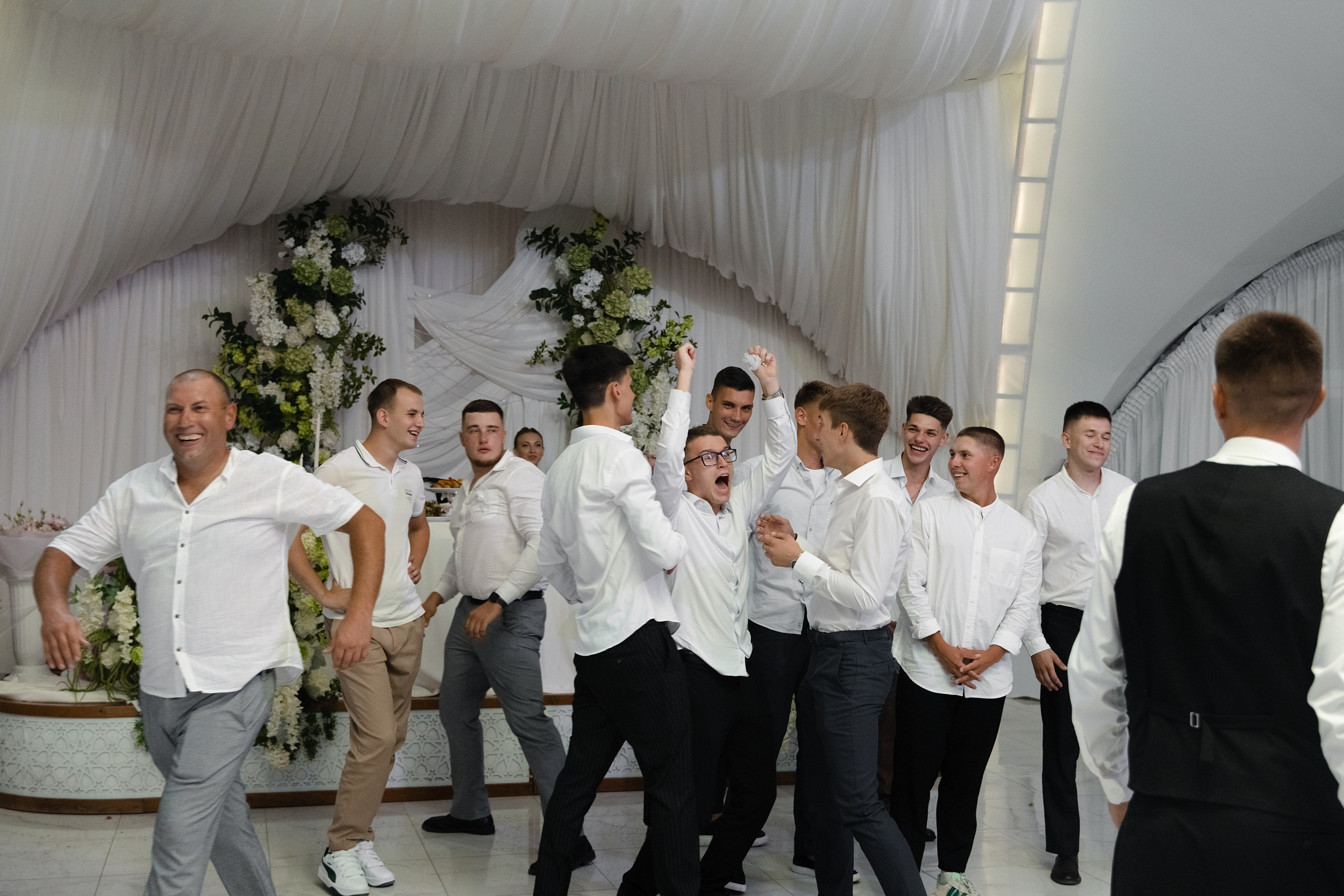 Елена & Даниил. Свадебный фотограф в Симферополе и Крыму