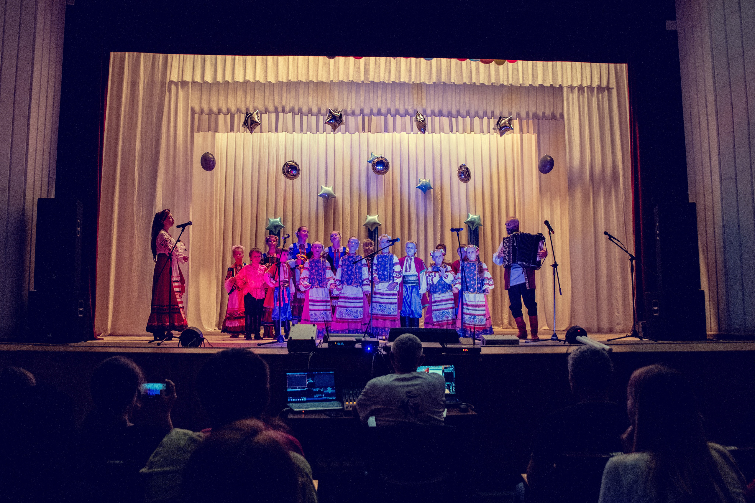 Концертная фотография. Арт студия «Пегас». Фото- и видео- съемка