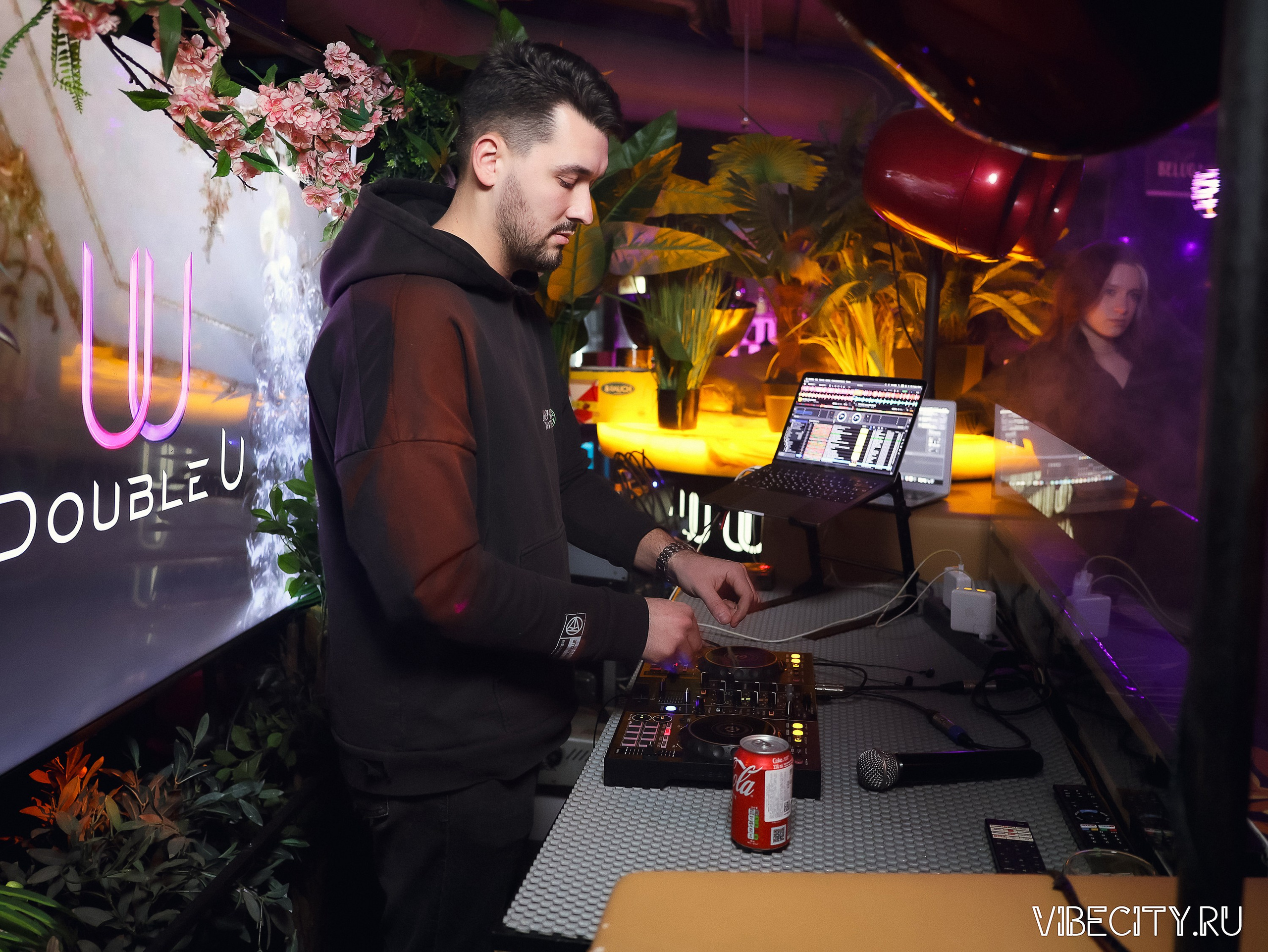 DOUBLE U. VIBECITY.RU Вайб Сити Ру Фоторепортажи Фотоотчеты Калининград