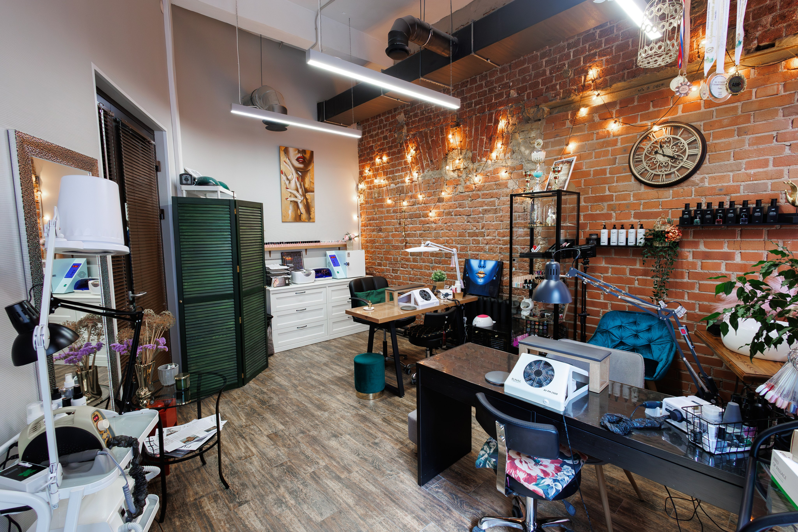 Азимут. Фотосъёмка для бизнеса — предметное фото, репортаж с мероприятий, портреты людей, съёмка интерьера и экстерьера