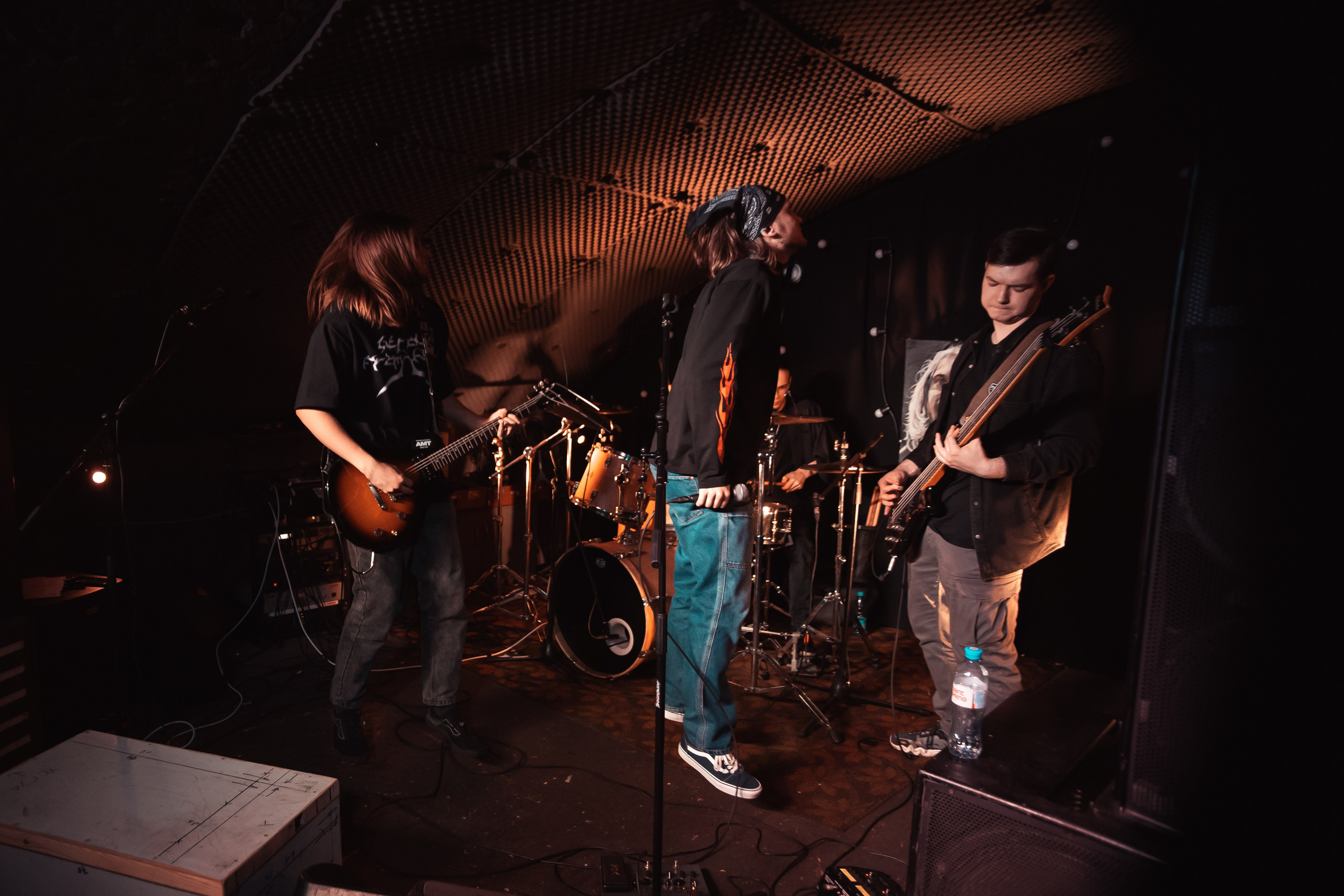 Праймал. Бар «Дело не в тебе», Красноярск, 20.04.2025. Фотограф Регина Крикунова г. Красноярск