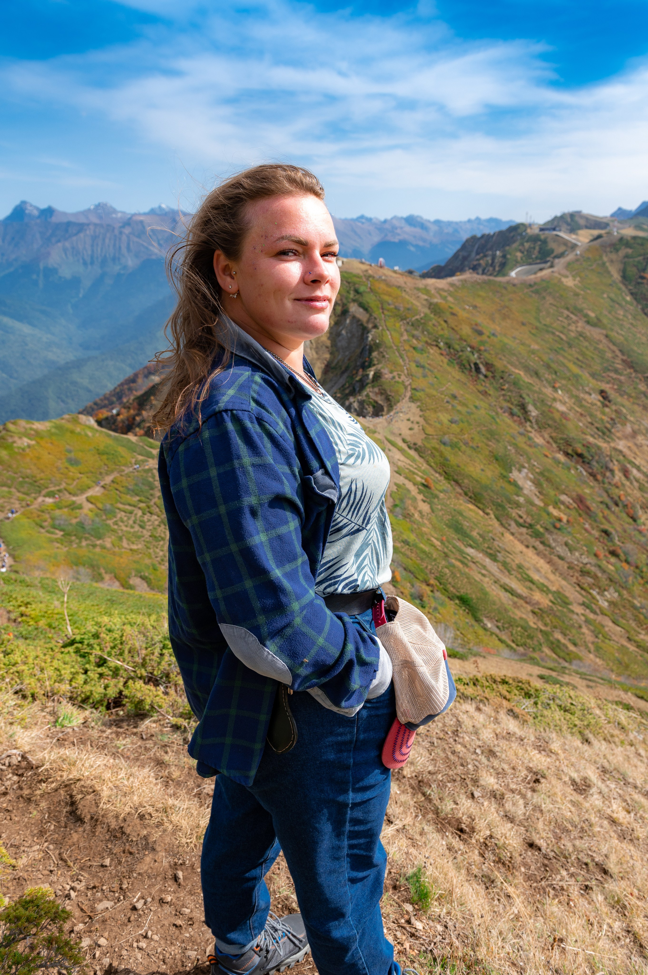 Хайкинг по трем курортам Красной Поляны 2022. Репортажный фотограф в Красной Поляне и Сочи Павлюченко Екатерина