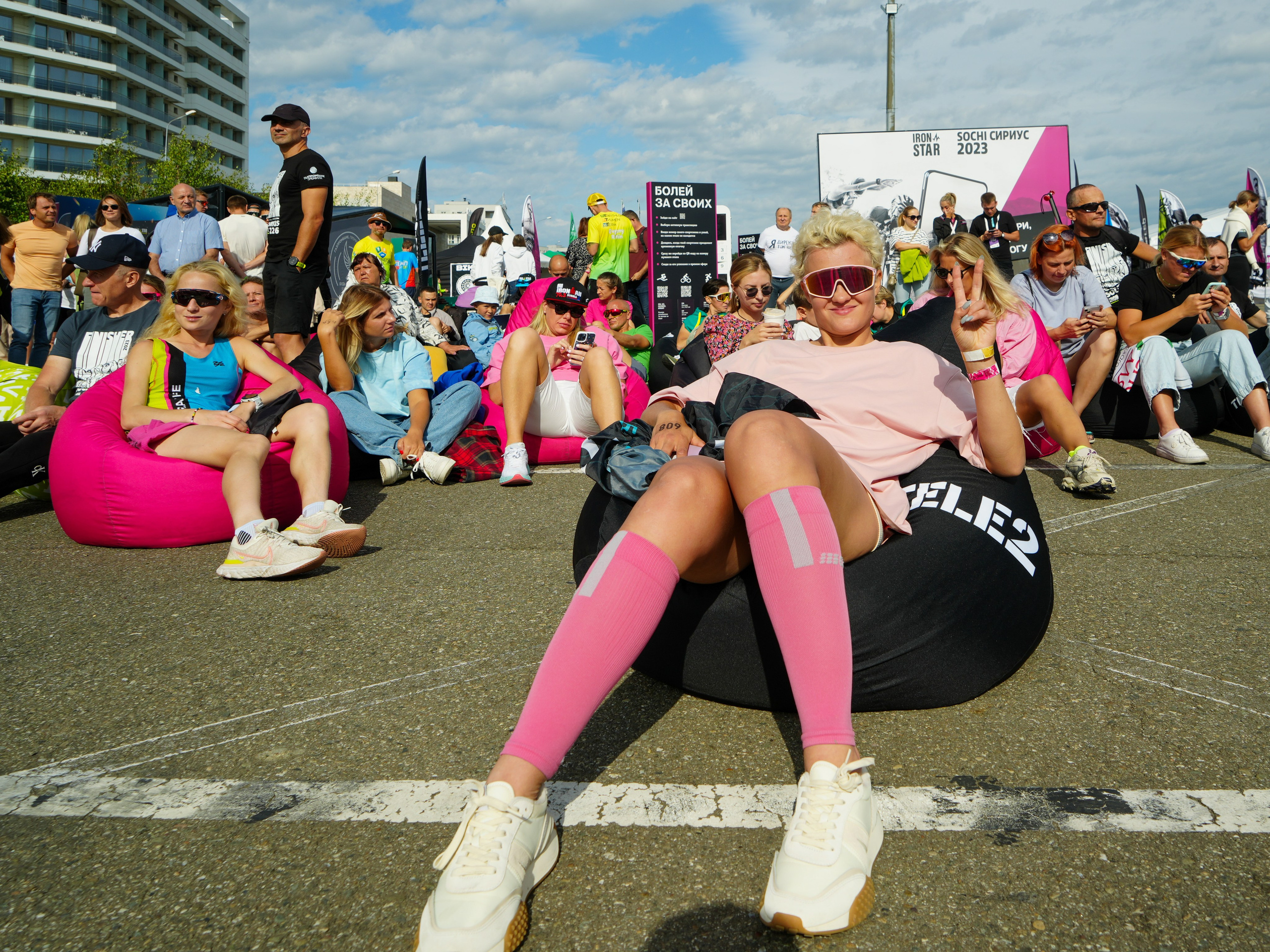 Фотоотчет партнерской интеграции для компании TELE2 на фестивале Ironstar. Репортажный фотограф в Красной Поляне и Сочи Павлюченко Екатерина