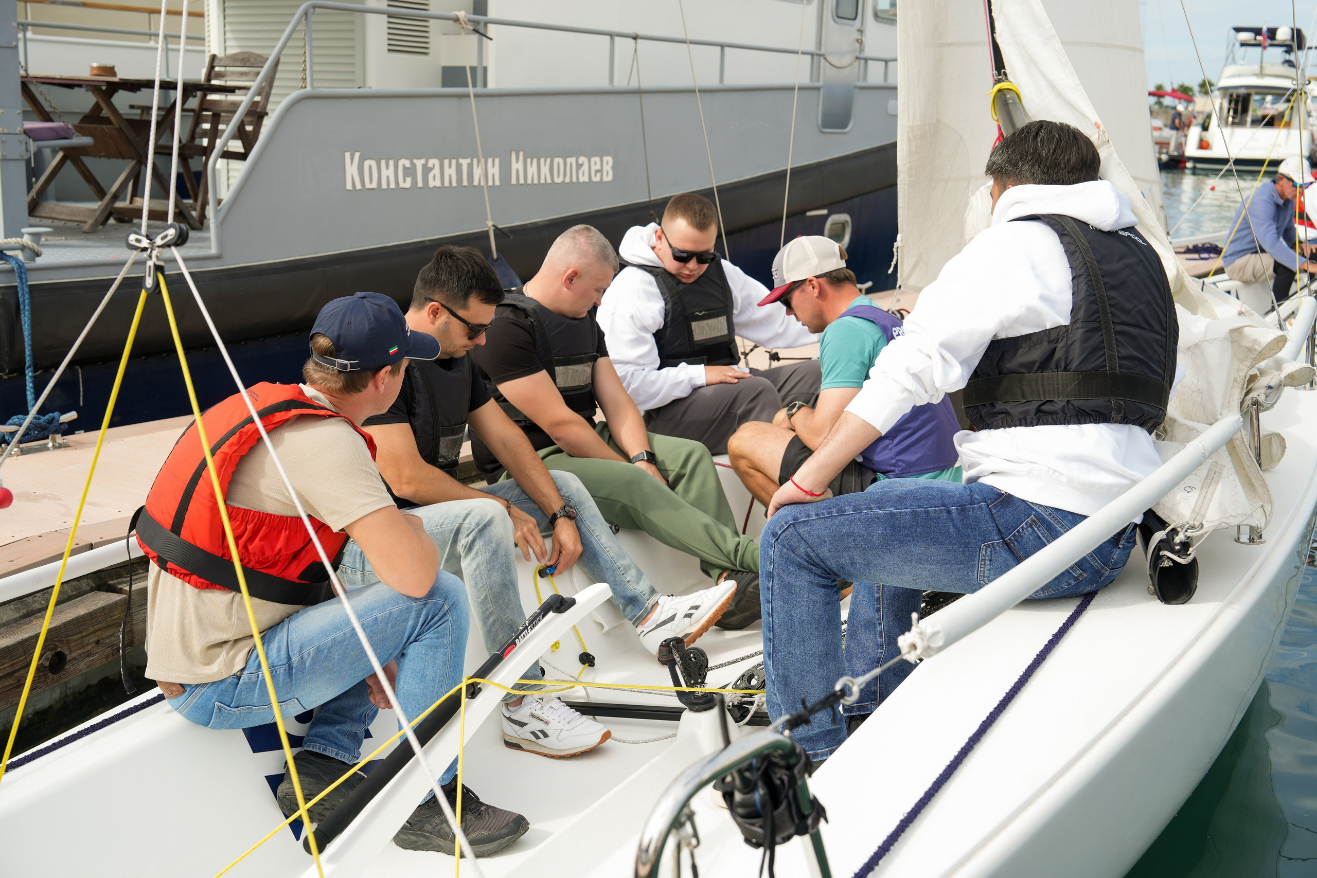 Яхтенная регата для компании Агрегатка. Репортажный фотограф в Красной Поляне и Сочи Павлюченко Екатерина