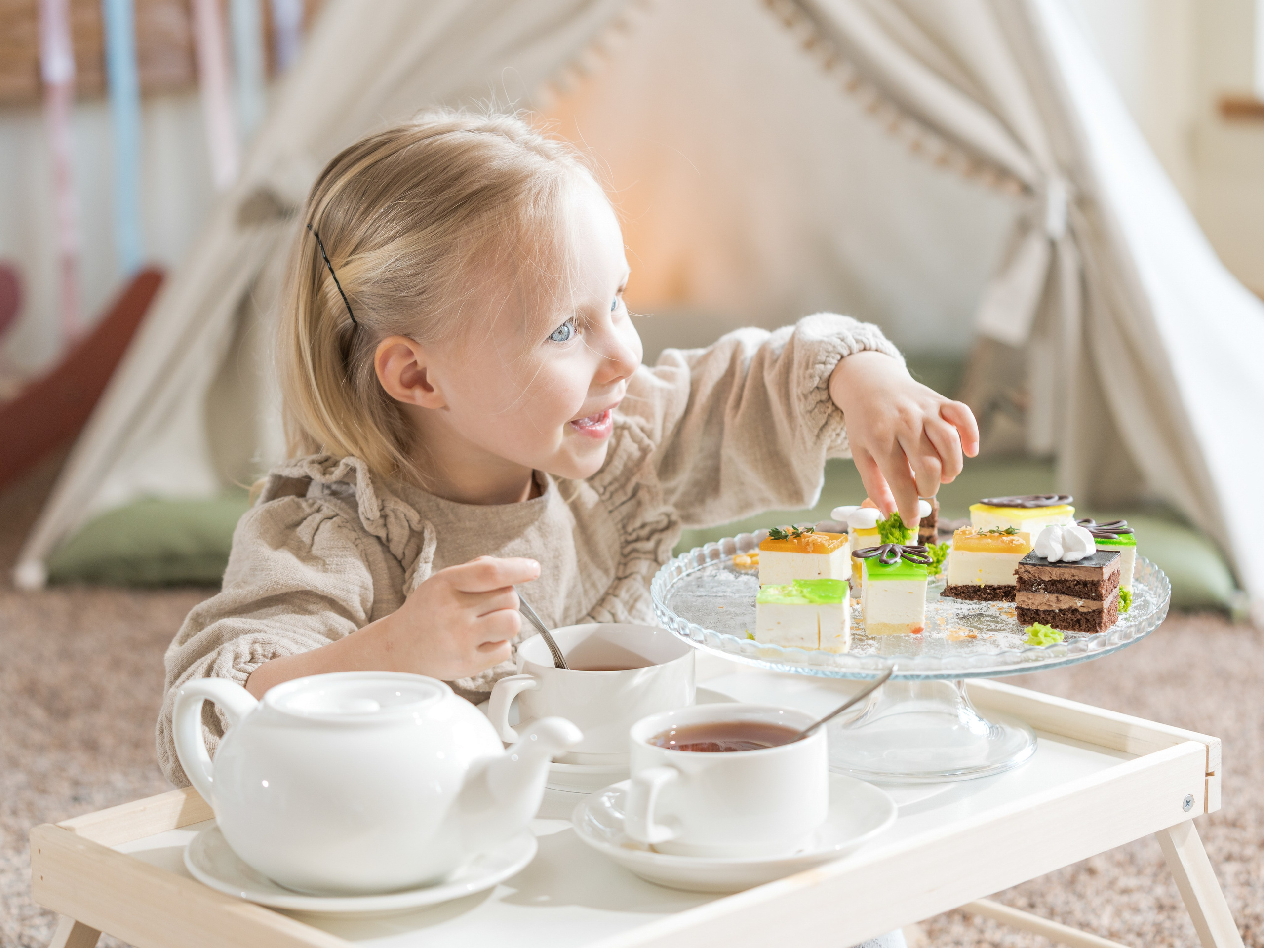Детская фотосессия: Анна и Катя. Репортажный фотограф в Красной Поляне и Сочи Павлюченко Екатерина