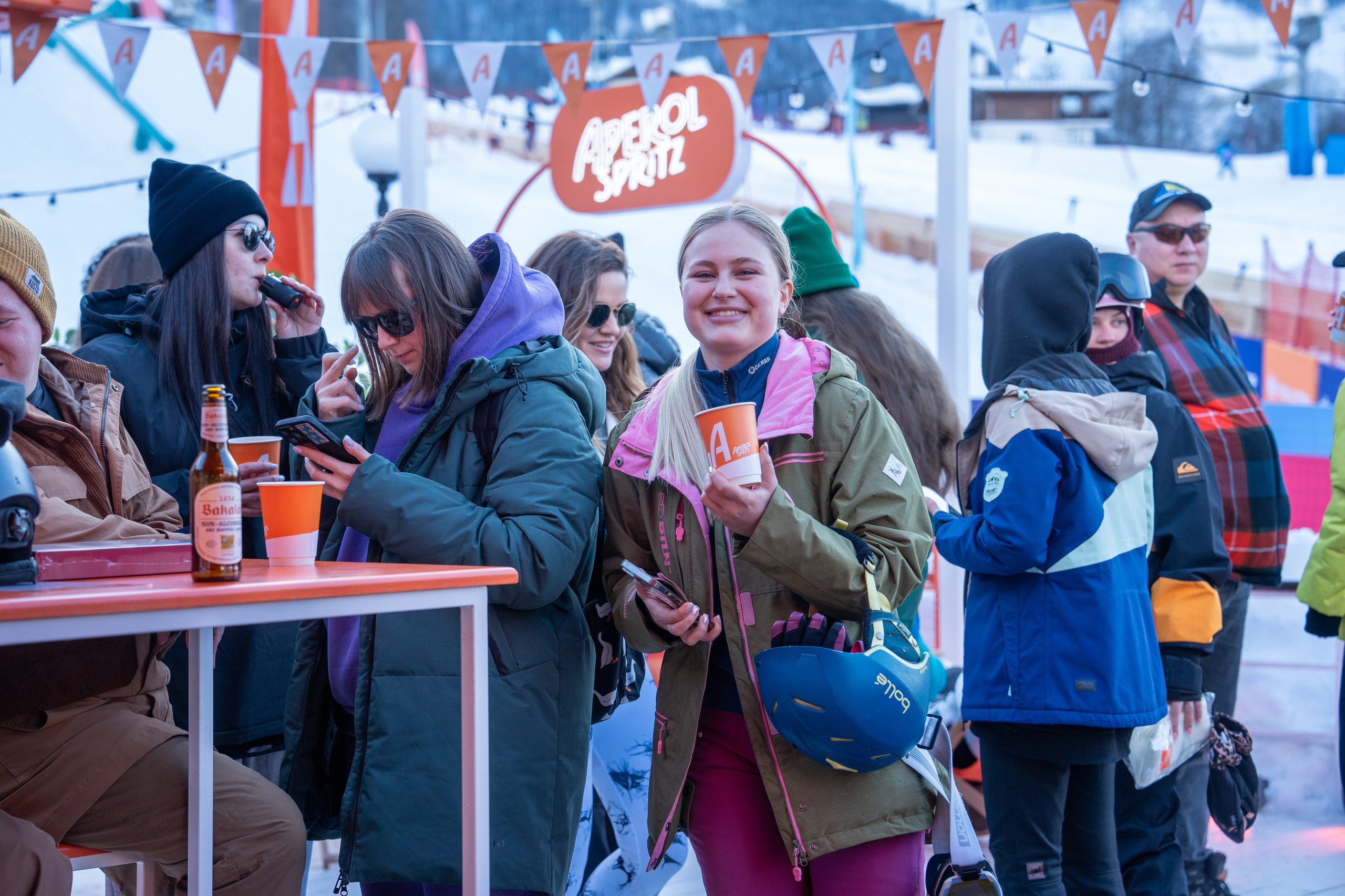Фотоотчет партнерской интеграции Aperol Spritz на Роза Фест 2025. Репортажный фотограф в Красной Поляне и Сочи Павлюченко Екатерина
