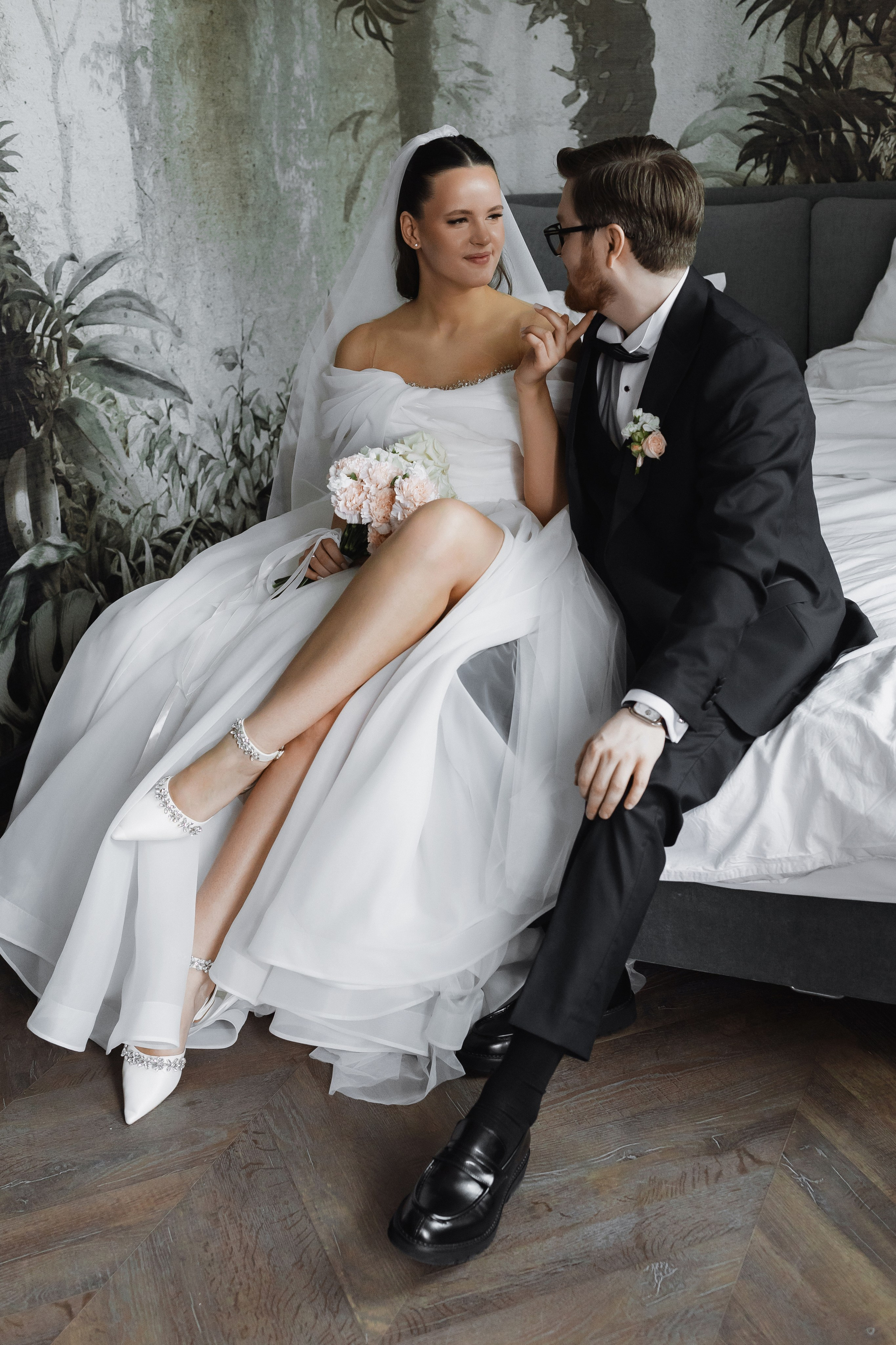 Свадебная фотосессия в Минске в итальянском ресторане La Scala