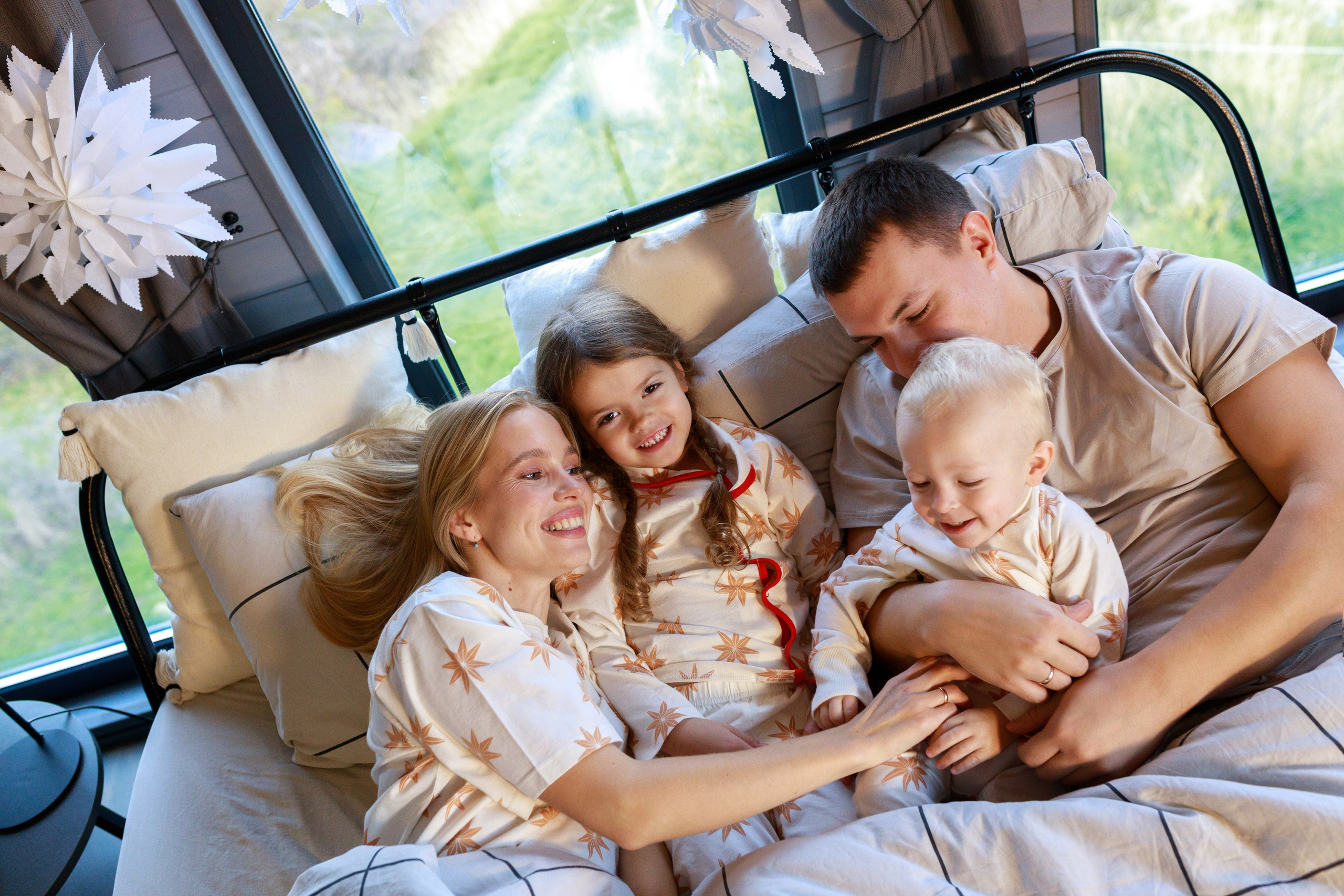 MJOLK. Пижамы. Римма Зайцева контент для брендов