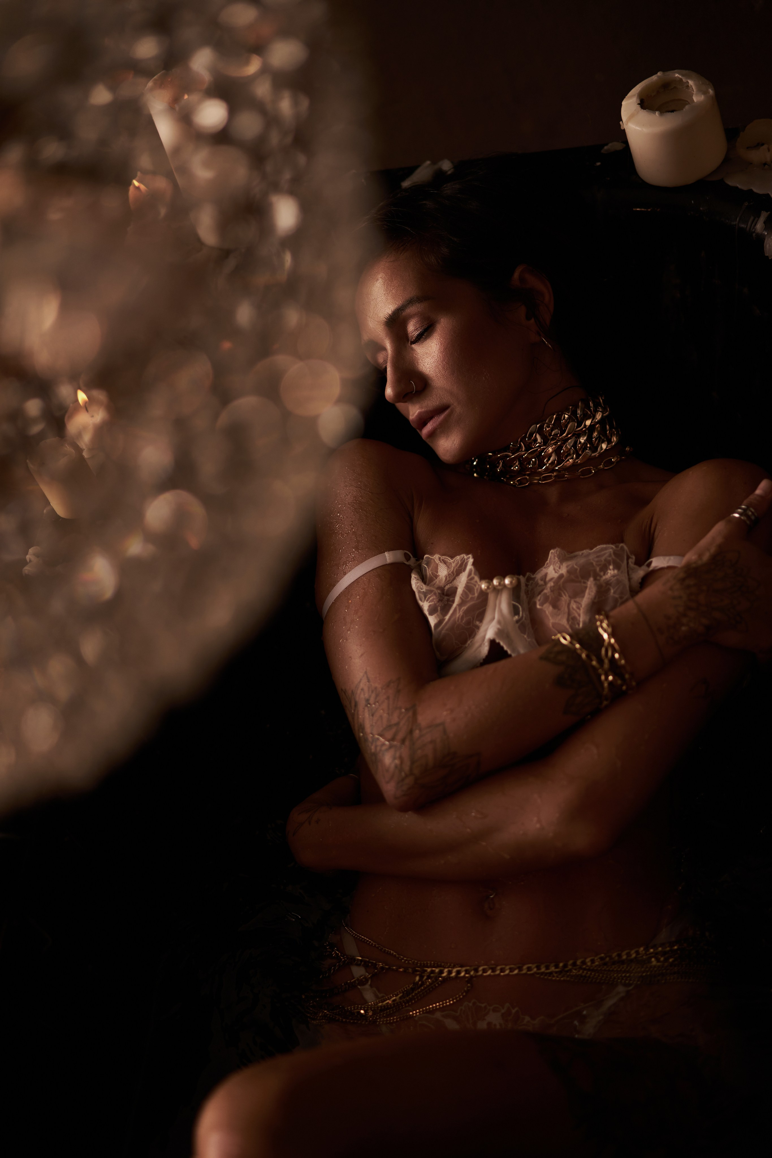 Будуарная фотосессия в студии с водой. Фотограф Екатеринбург Кокшарова Александра