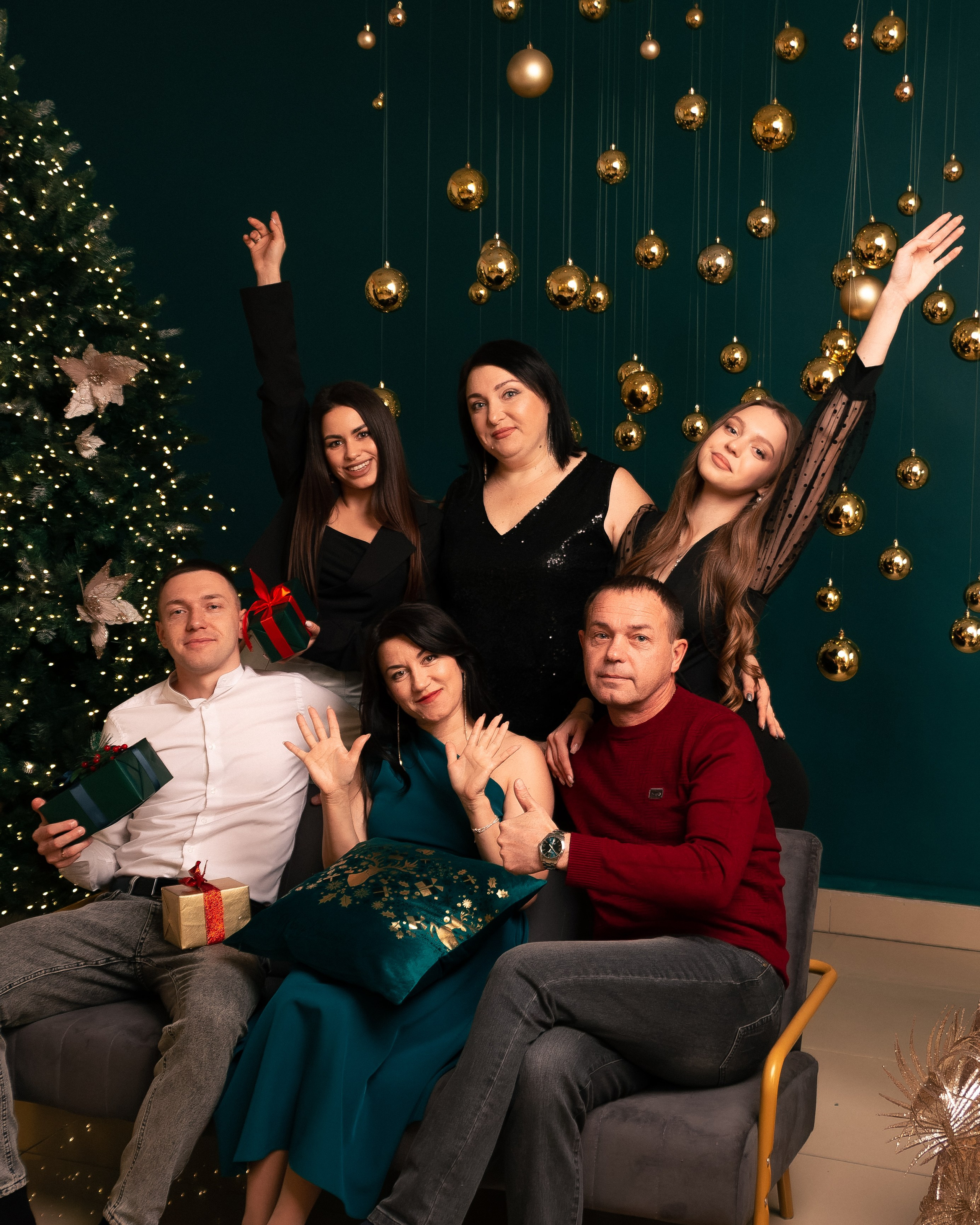 Новогодняя фотосессия Ивановых. Фотограф Артём Ющенко