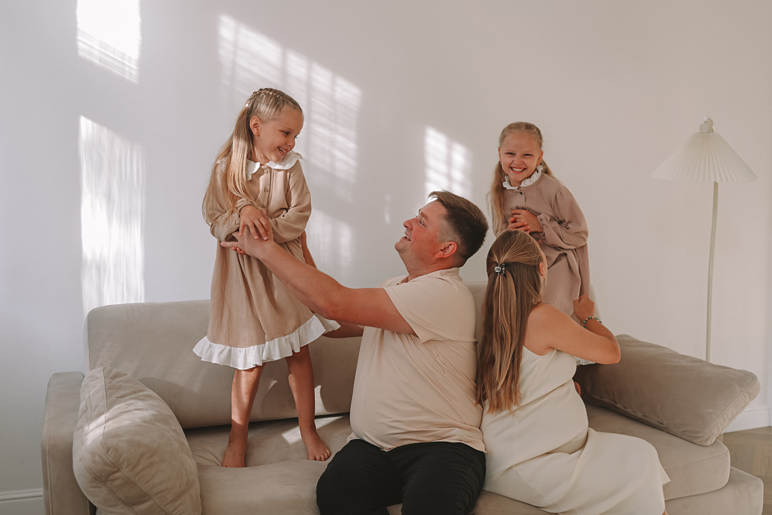 Квартира (беременность). Семейный фотограф Тюмень, фотограф на роды Салмина Мария