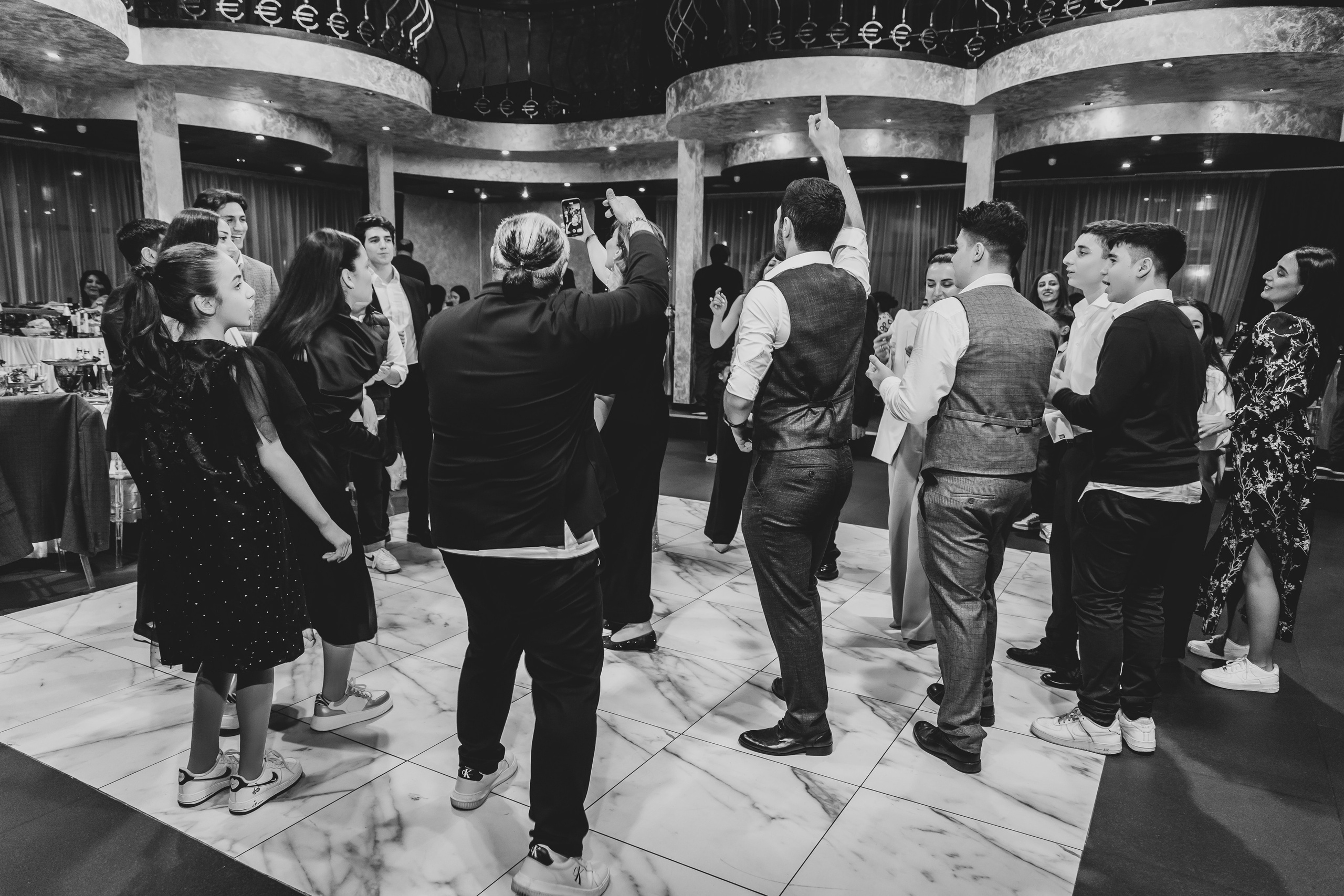 День рождения 04.04.2024 г. Свадебный Фотограф в Москве Гор Магтагян