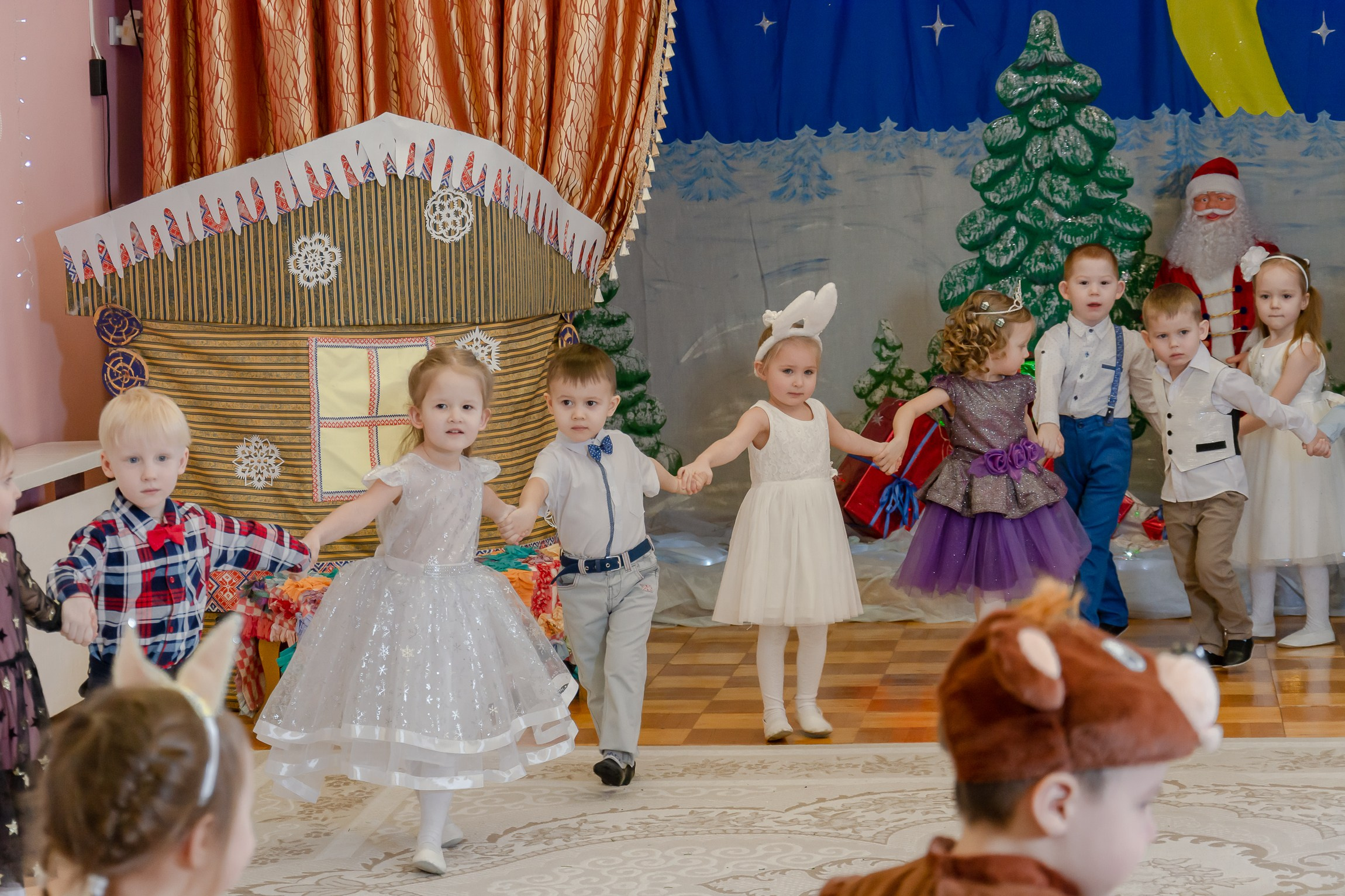Новогодний утренник в детском саду