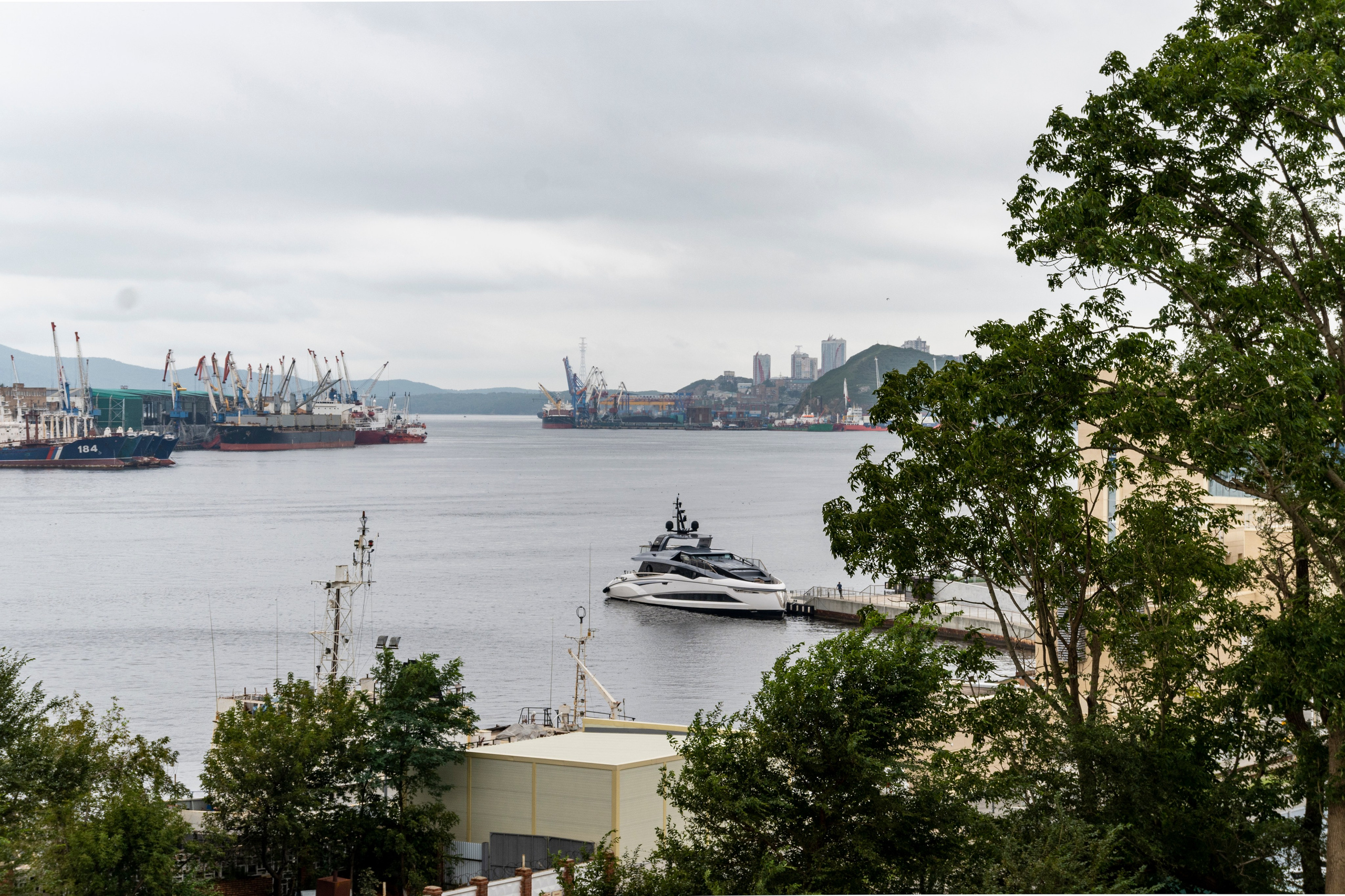 Владивосток. Сентябрь 2023. Фотограф Роман Адлер